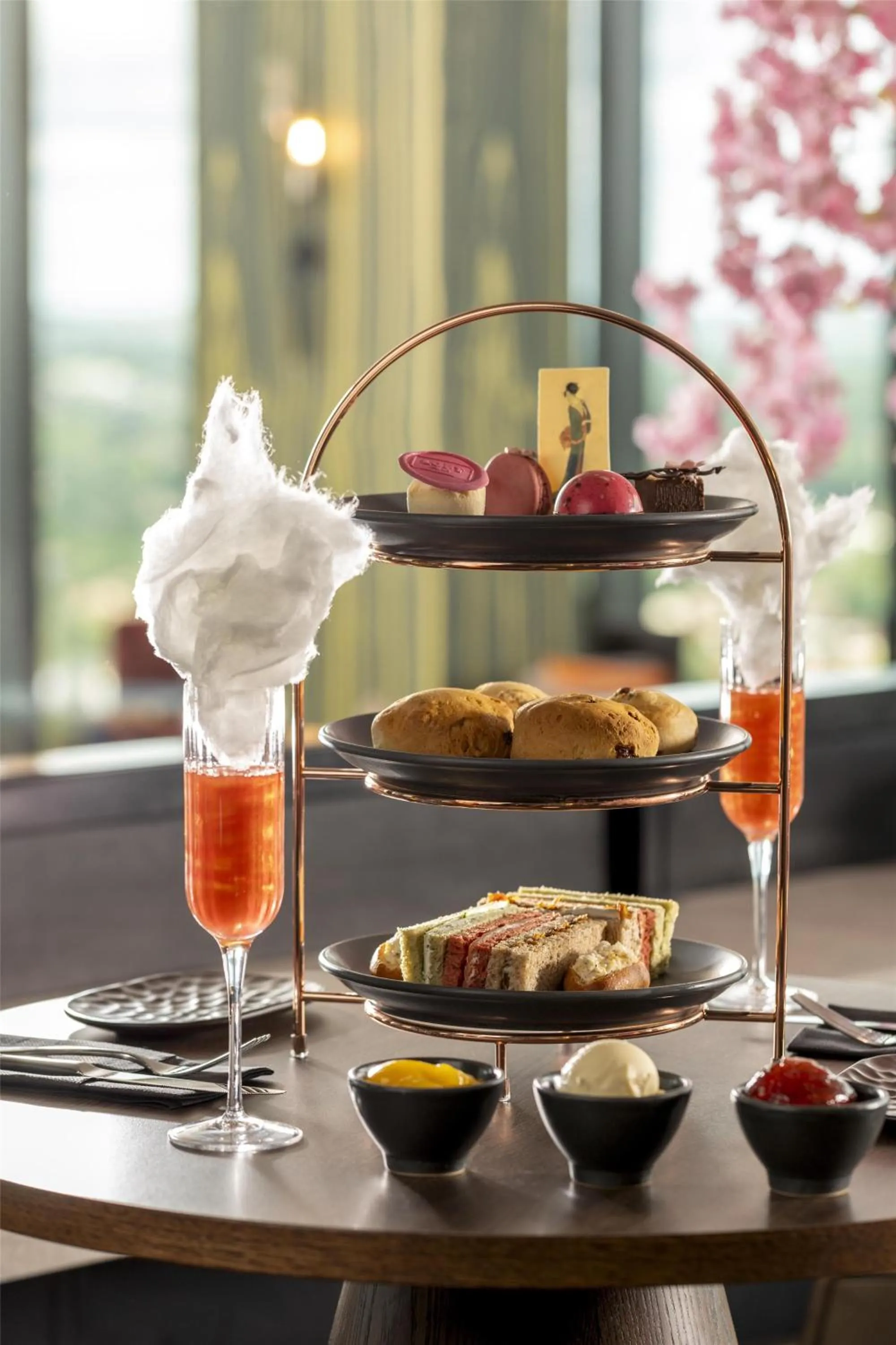 Dining area in Hilton Woking