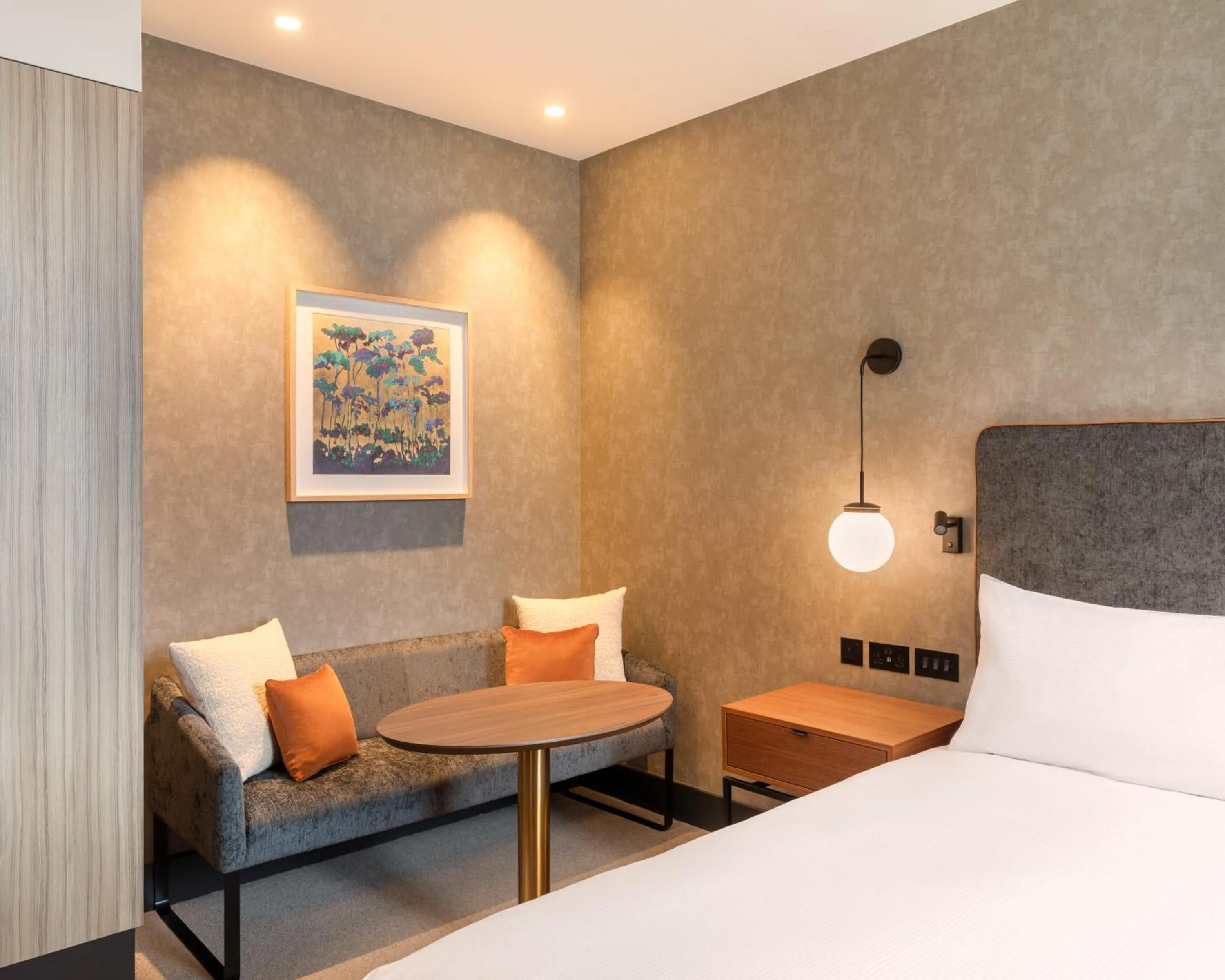 Bed in Hilton Woking