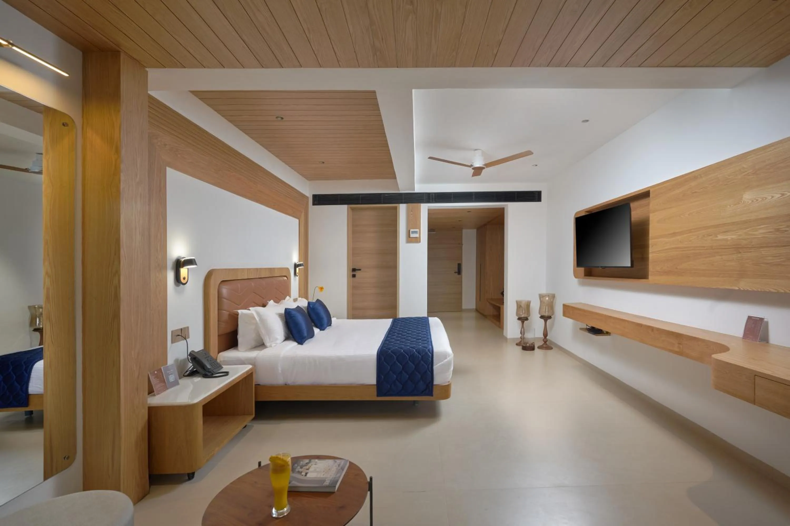 Bed in Lago Leisure Resort & Spa