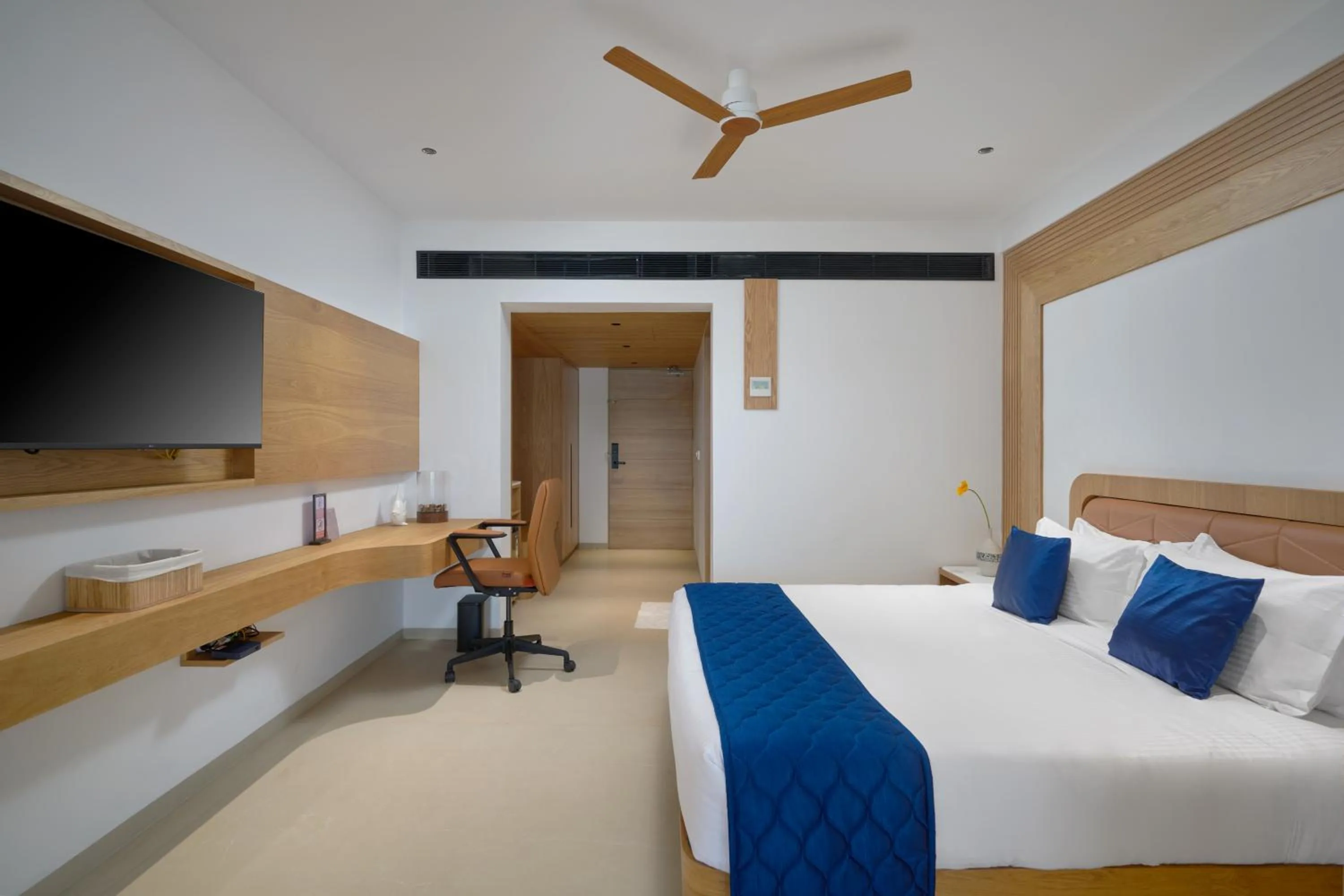 Bed in Lago Leisure Resort & Spa