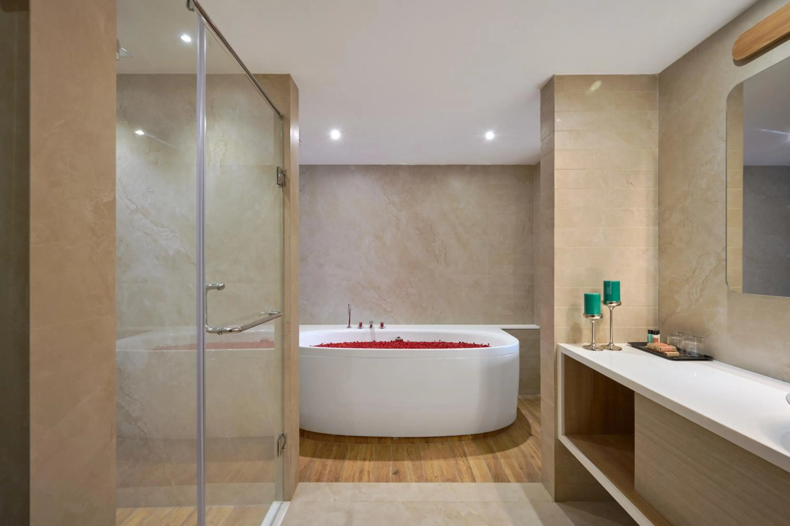 Lago Leisure Resort & Spa