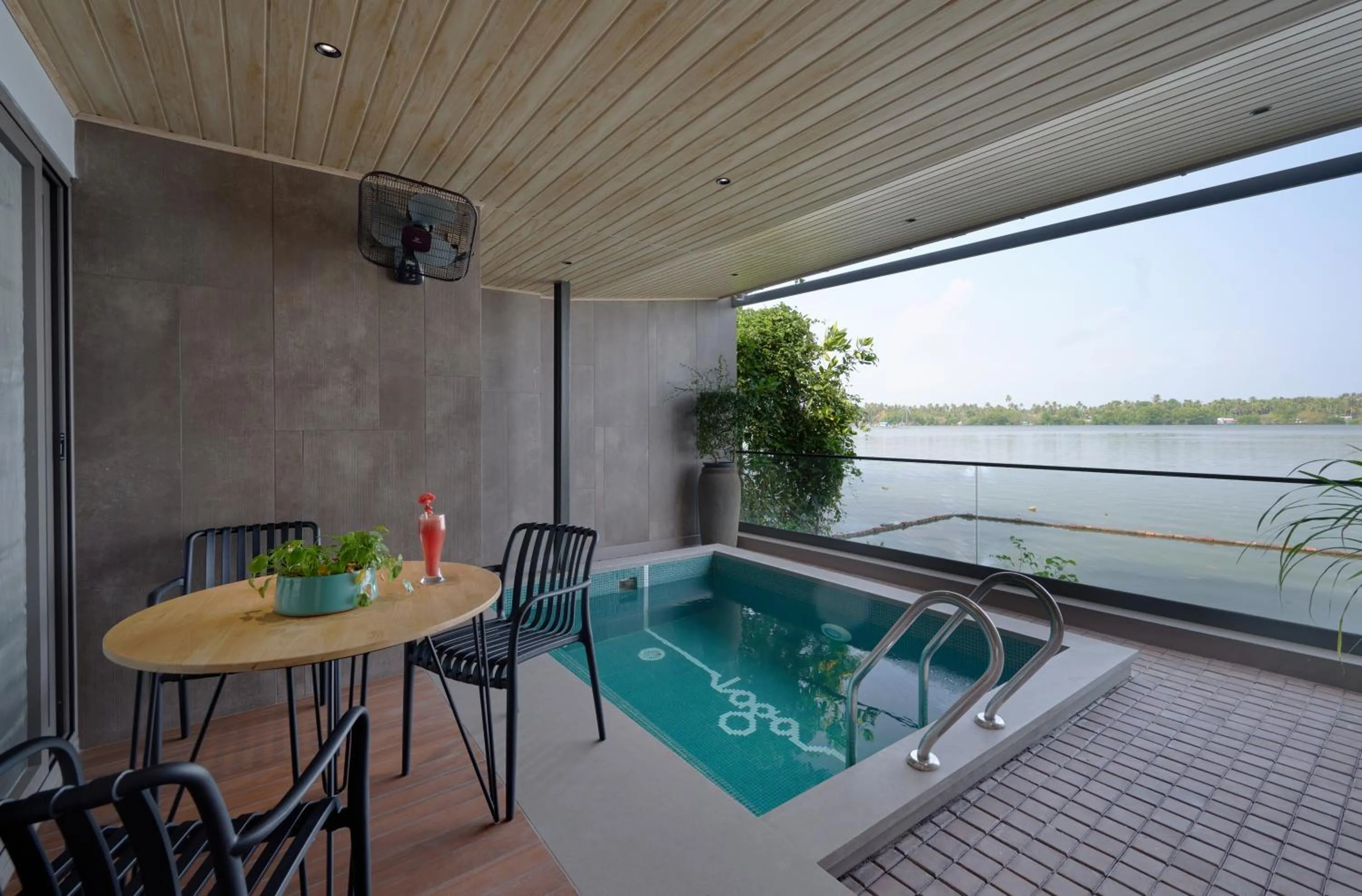 Lago Leisure Resort & Spa