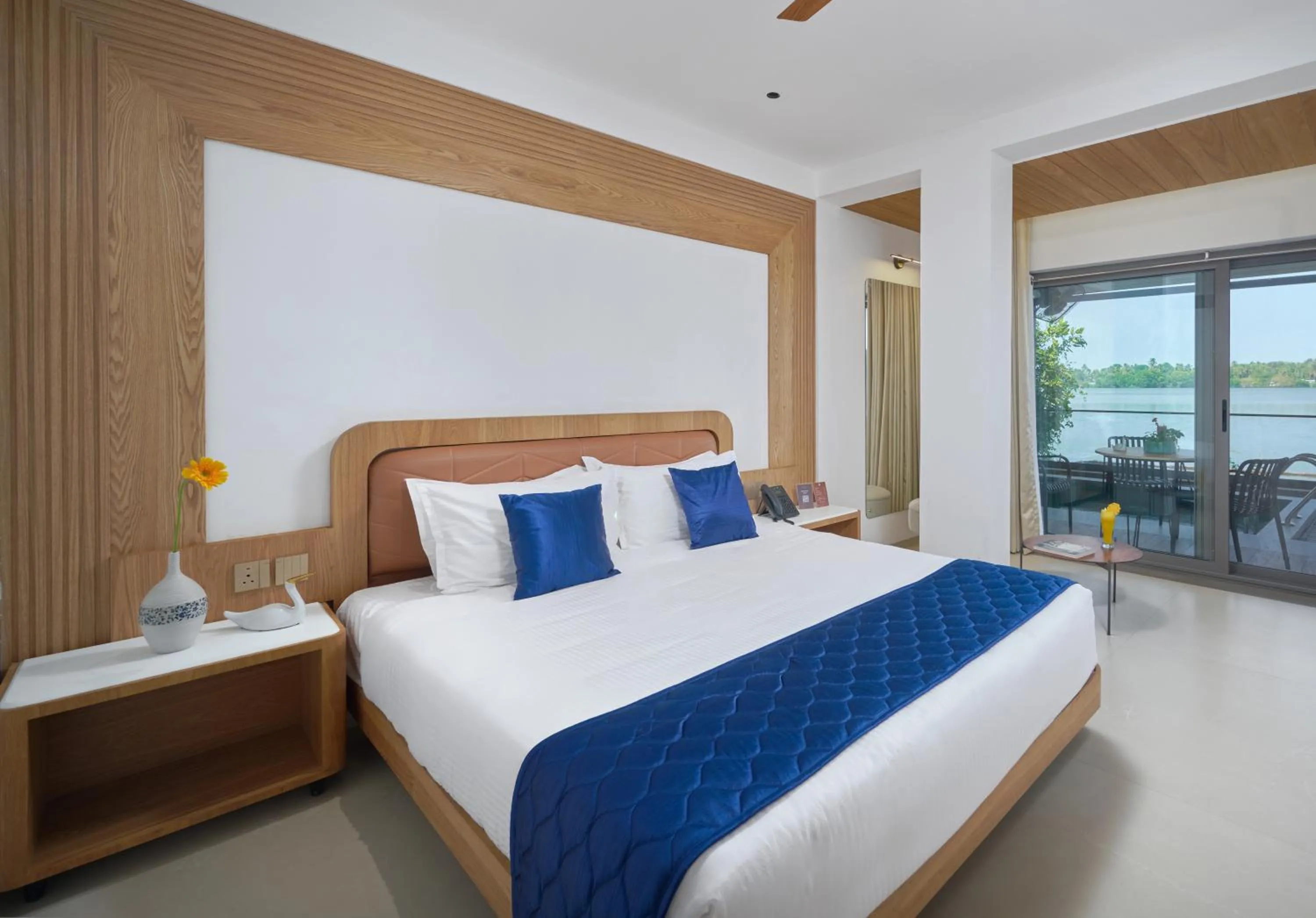 Bed in Lago Leisure Resort & Spa