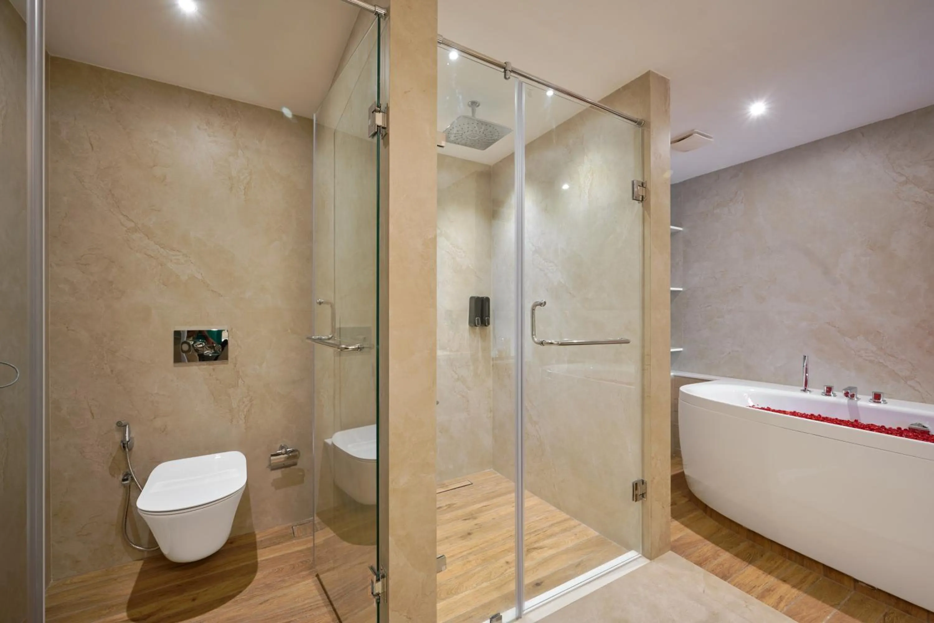 Lago Leisure Resort & Spa