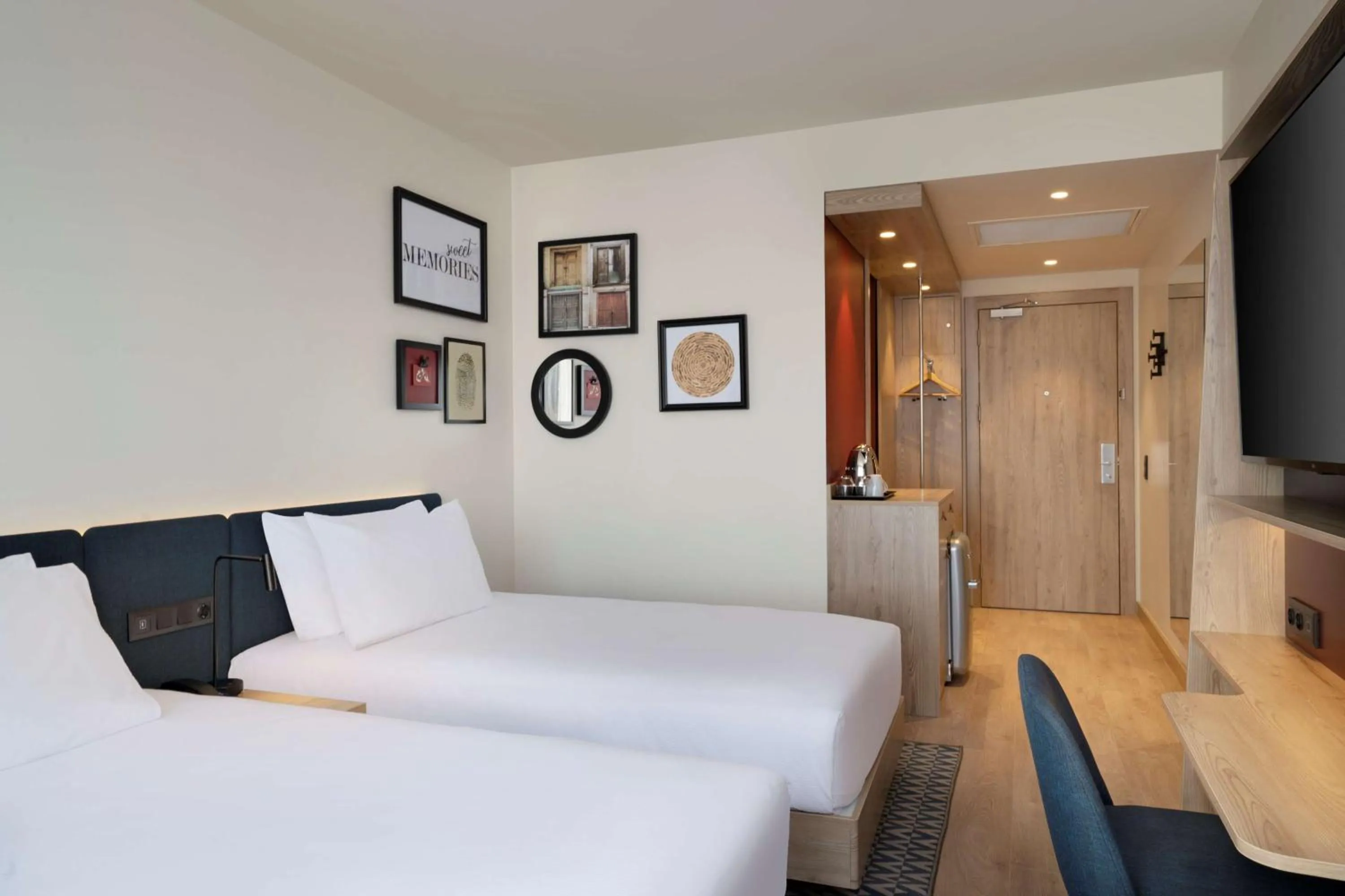 Bedroom, Bed in Hampton By Hilton Tashkent