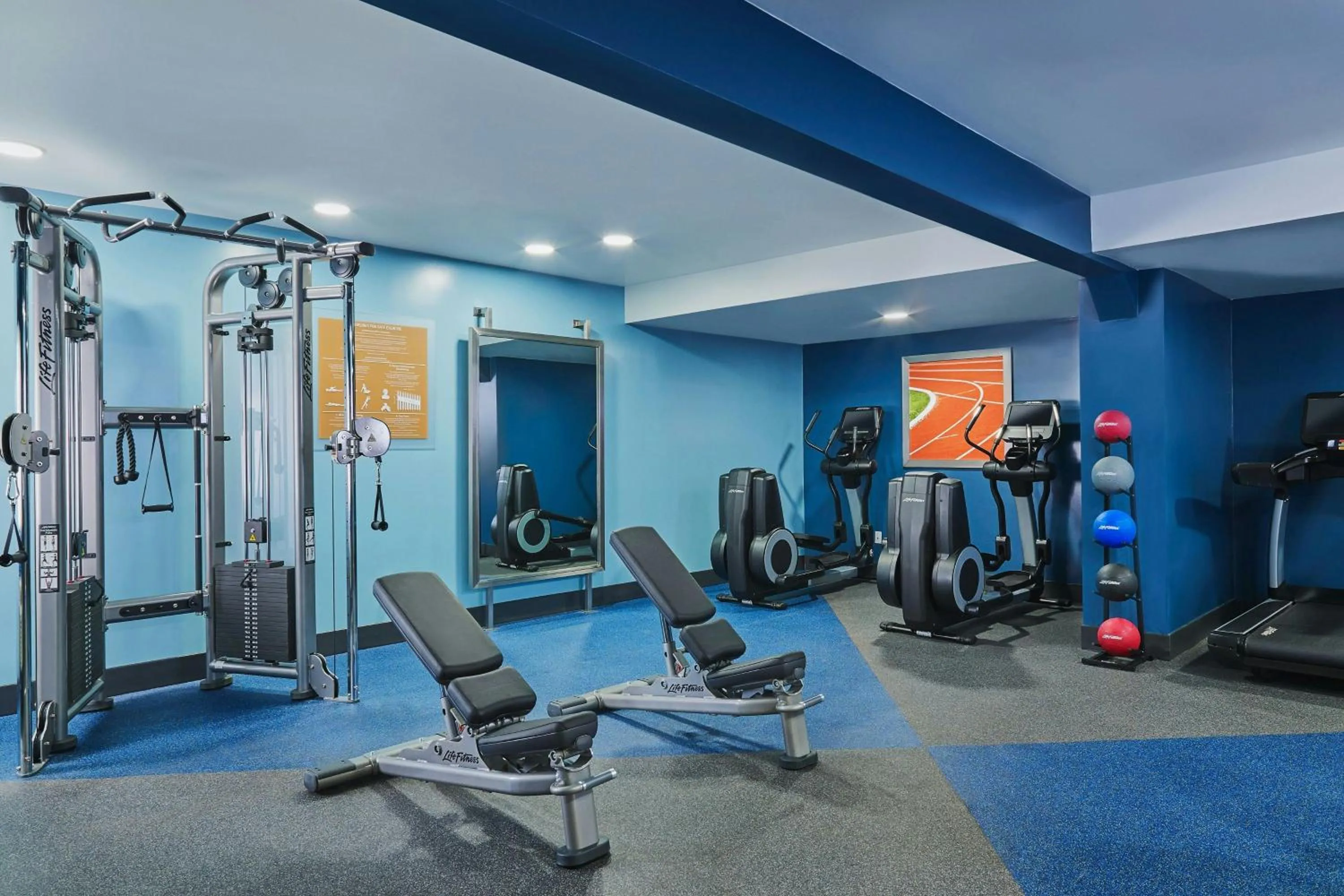 Fitness centre/facilities in Four Points by Sheraton Salt Lake City Airport