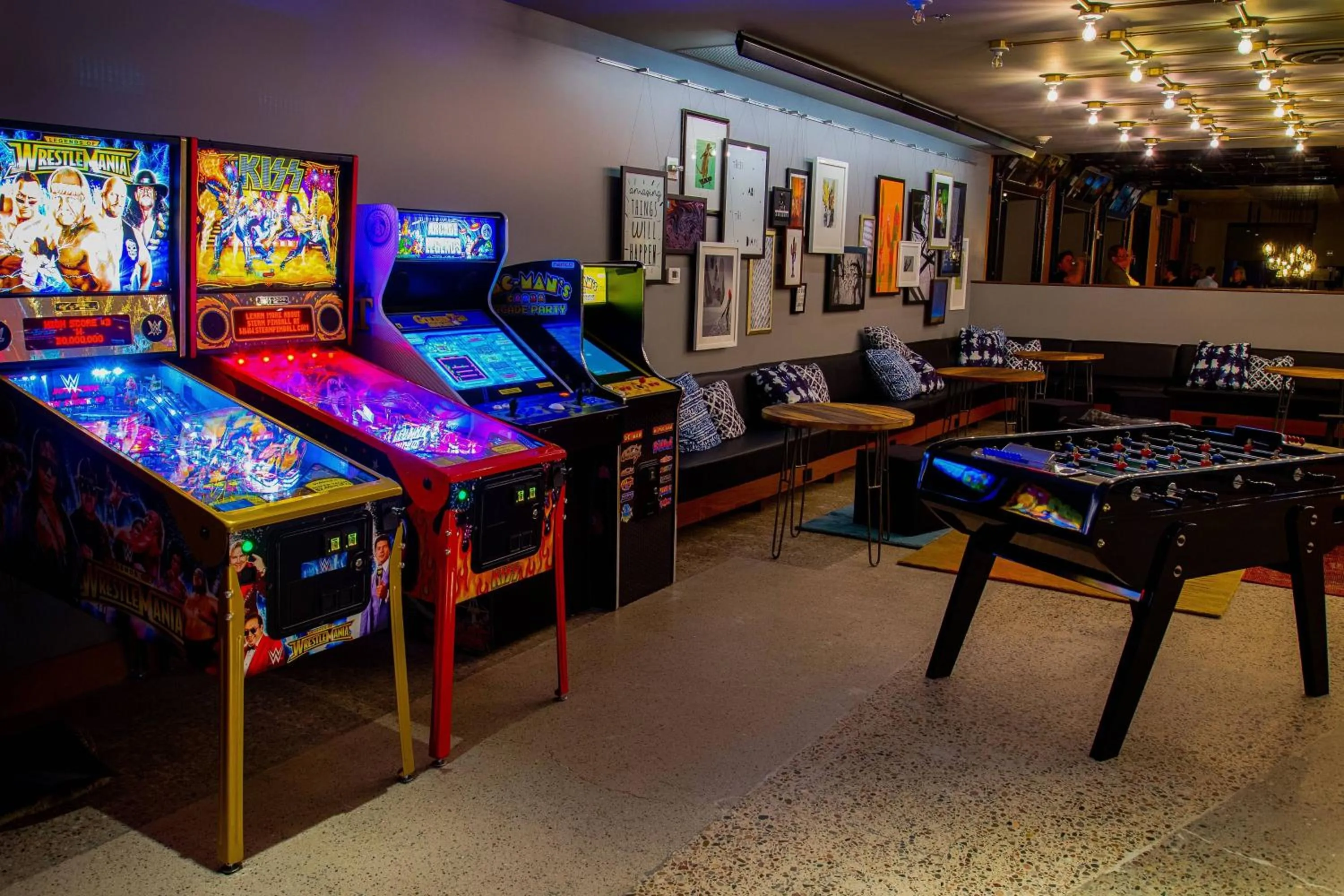 Lounge or bar in MOXY Phoenix Tempe/ASU Area