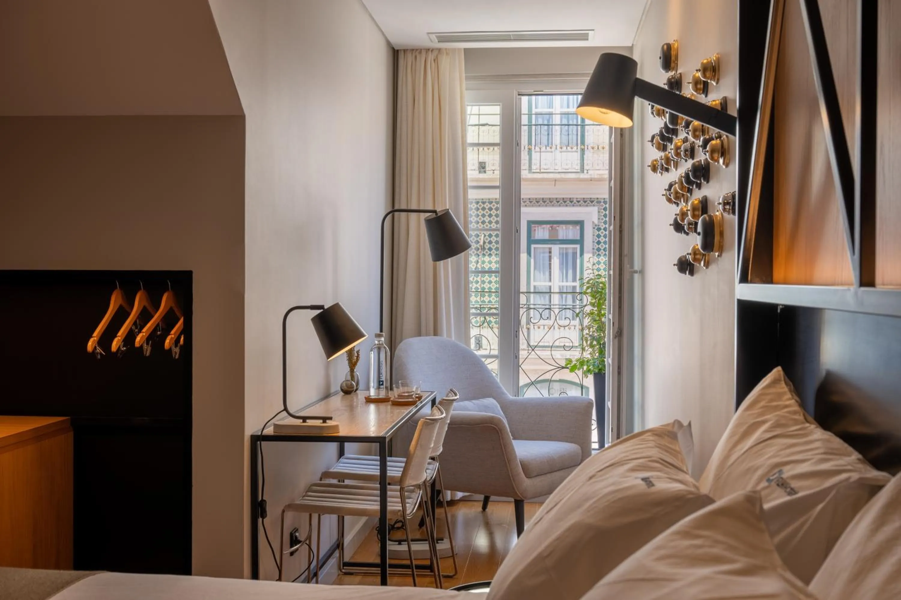 Decorative detail, Bed in Ferraria XVI FLH Hotels Lisboa