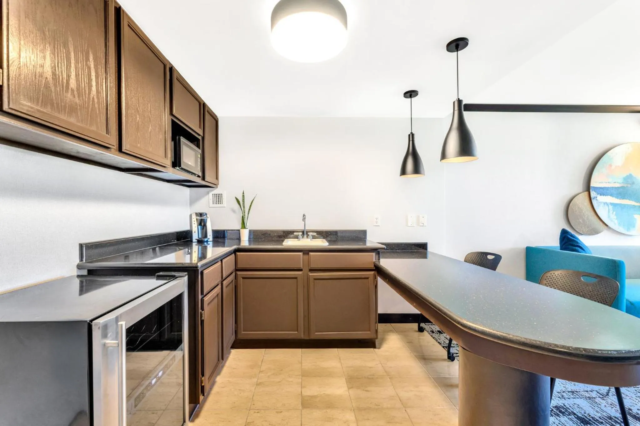 Photo of the whole room in Crowne Plaza Hotel Foster City-San Mateo by IHG