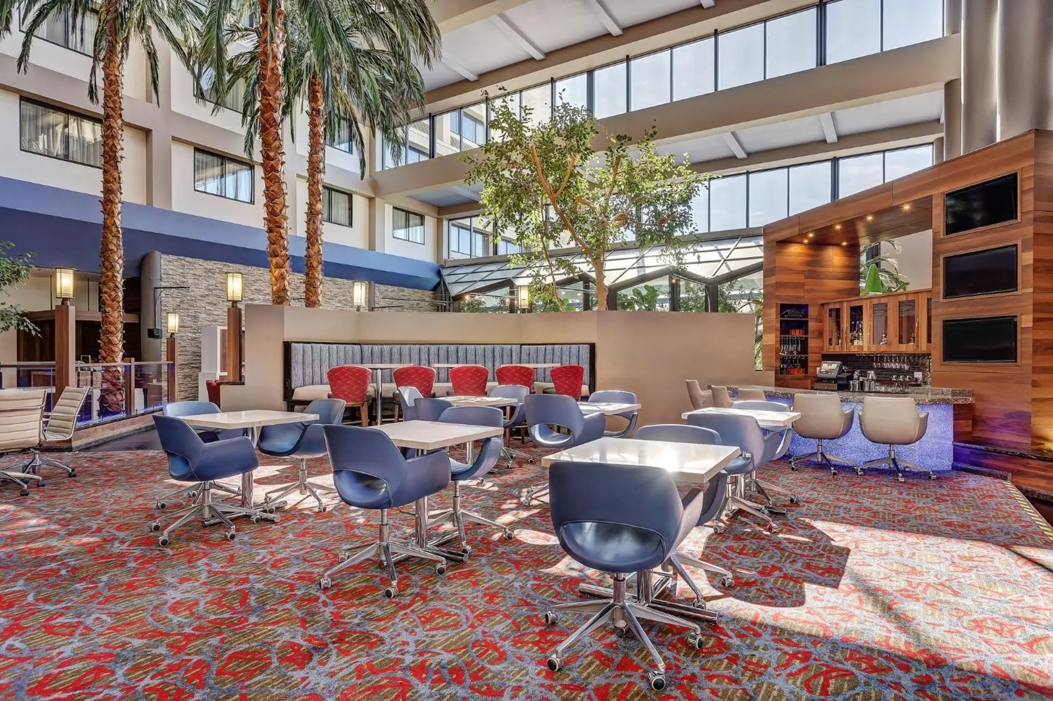 Lobby or reception in Crowne Plaza Hotel Foster City-San Mateo by IHG