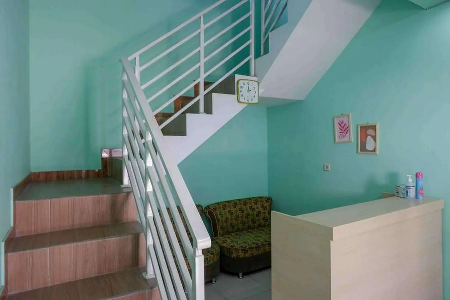 Lobby or reception in Griya Zukarnaen Syariah near Universitas Mercubuana Yogyakarta RedPartner