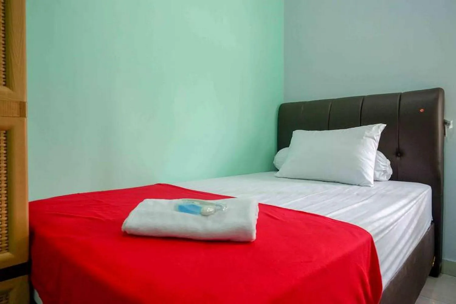 Bedroom, Bed in Griya Zukarnaen Syariah near Universitas Mercubuana Yogyakarta RedPartner