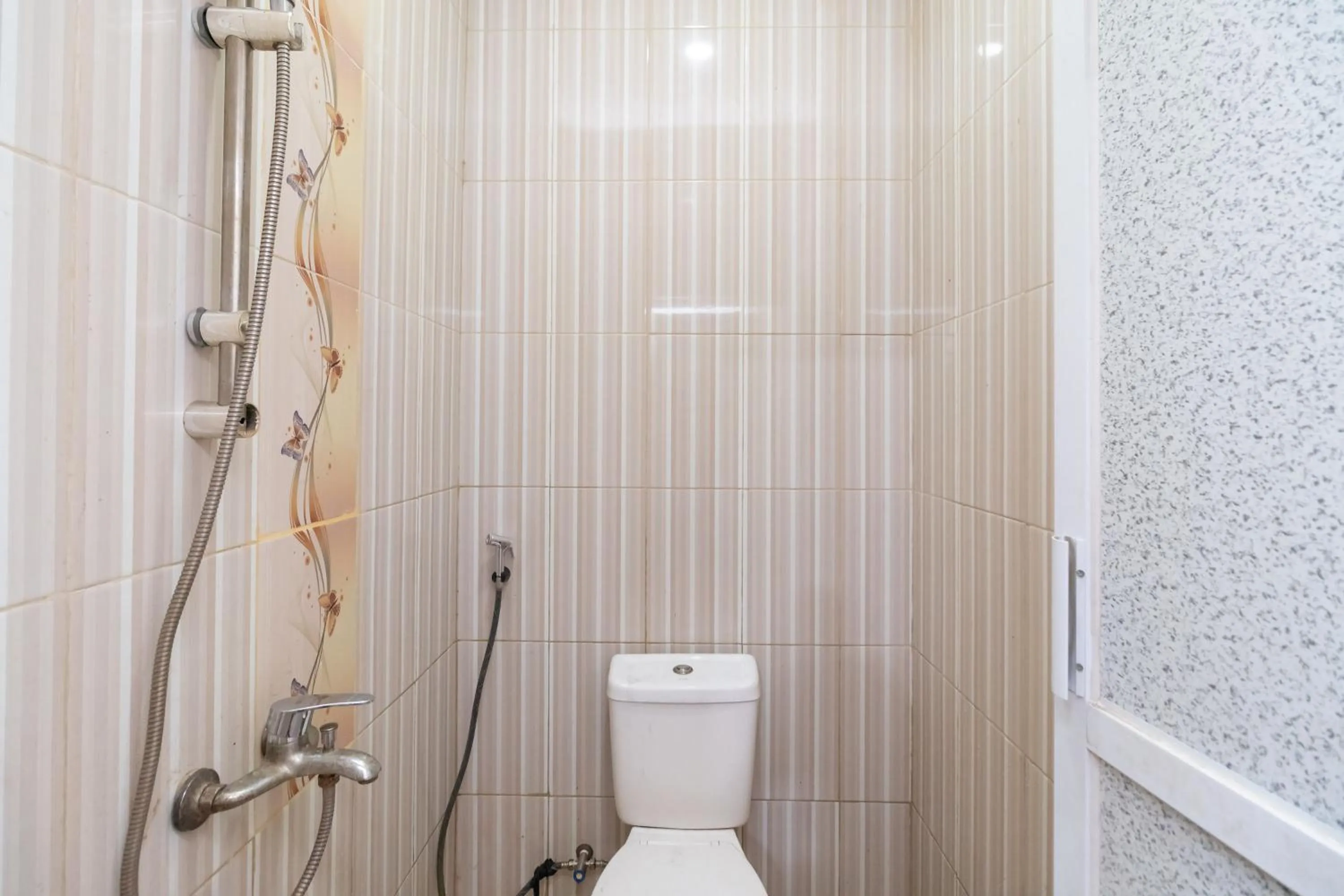 RedDoorz @ Jalan Gajah Mada Lampung