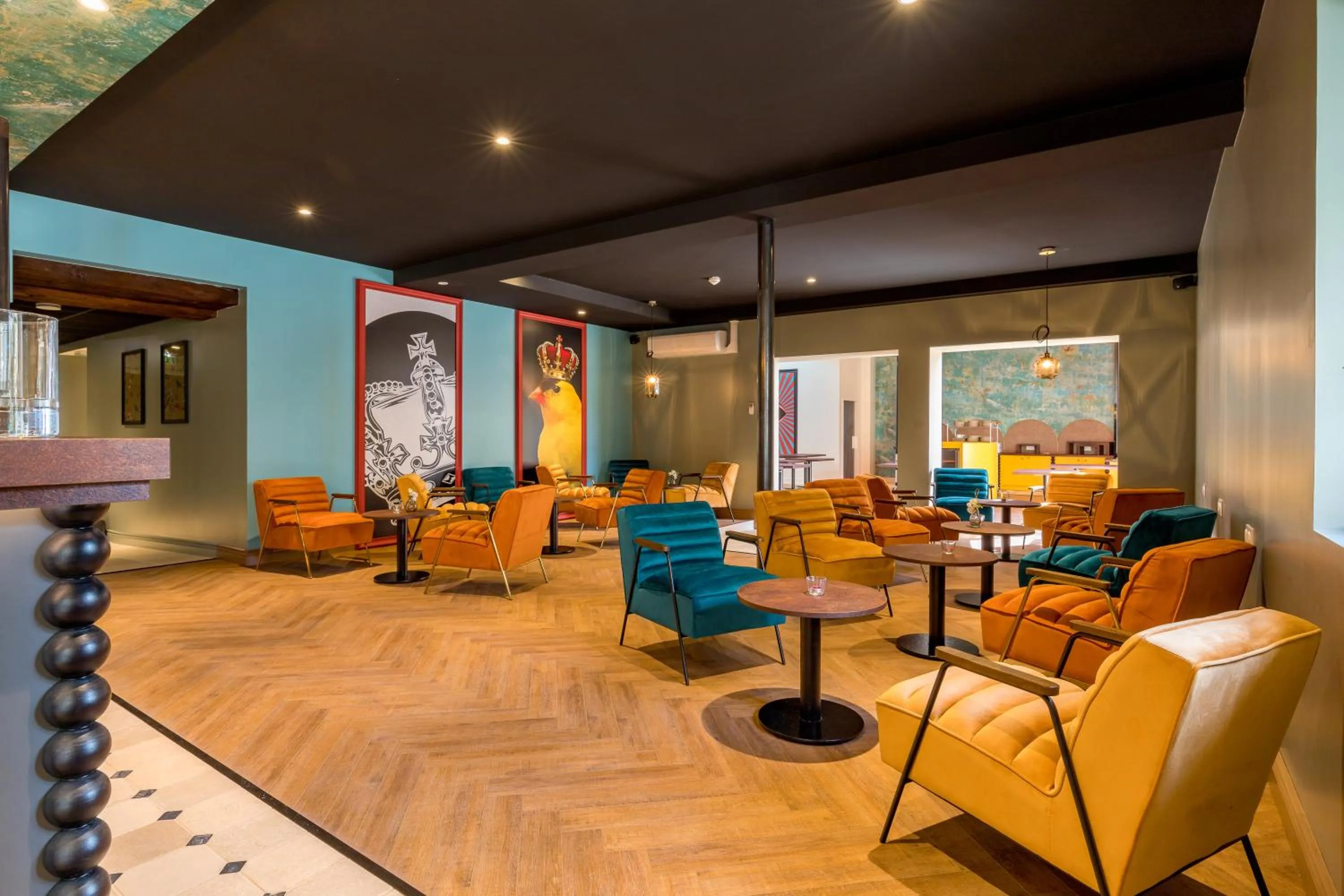 Lounge or bar in ibis Styles Dijon Sud Domaine De Beauregard 21600 Longvic