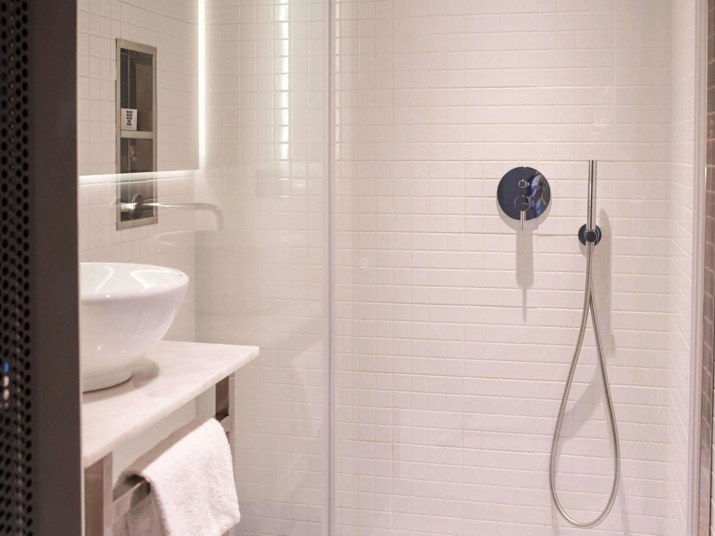 Bedroom in Mama Shelter Lisboa