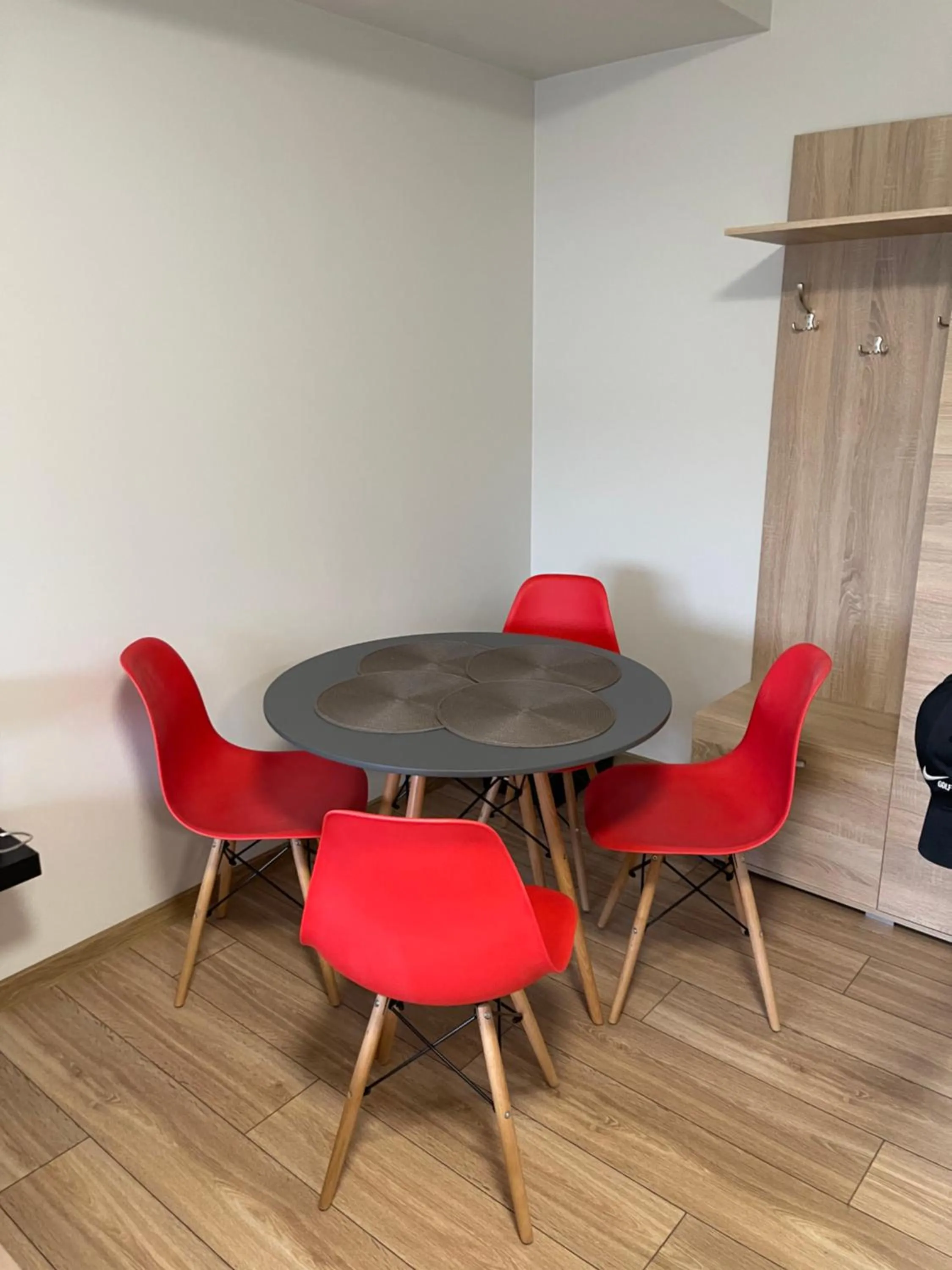 Dining area in Helgrindur Guesthouse