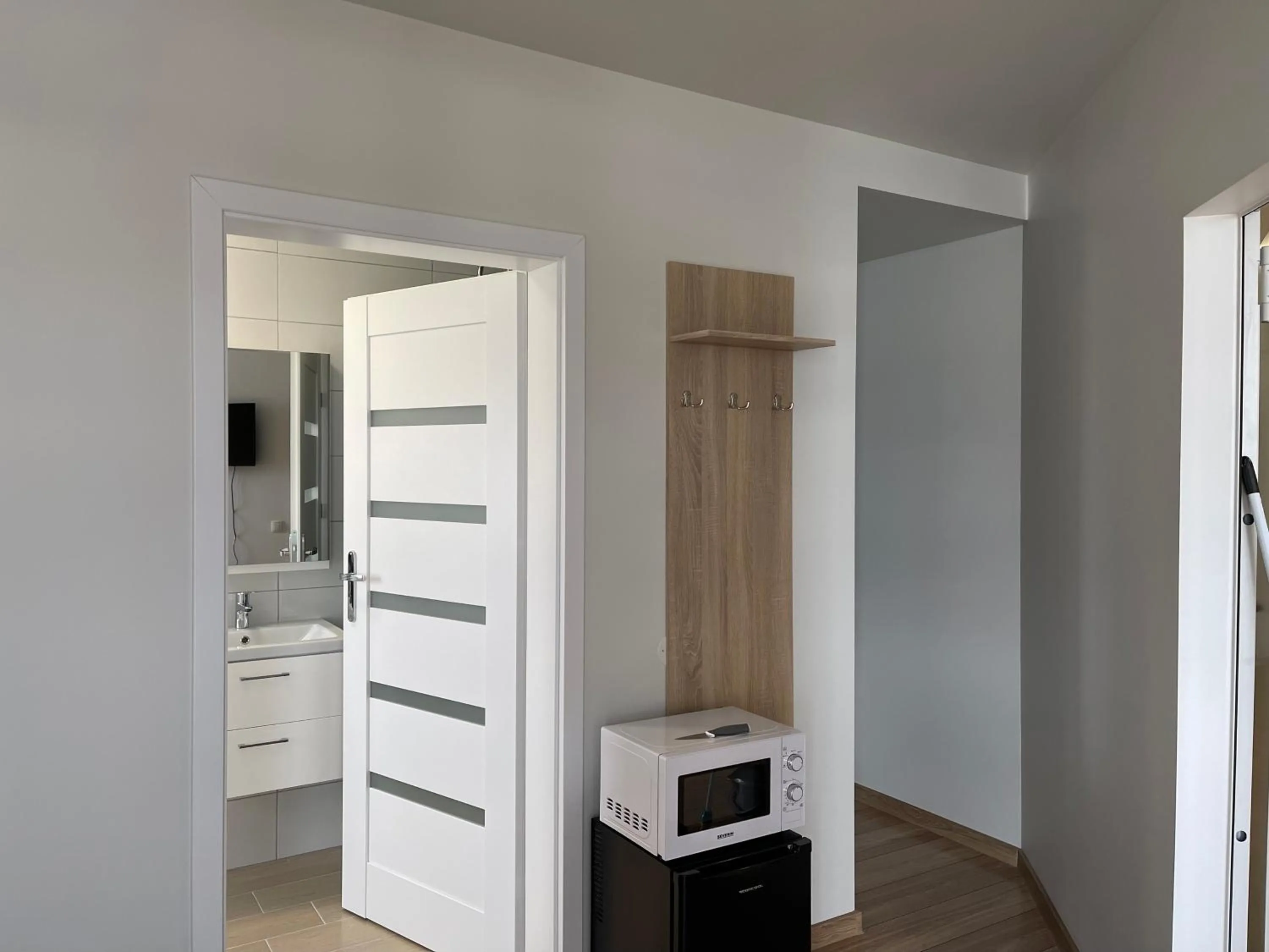 Photo of the whole room in Helgrindur Guesthouse