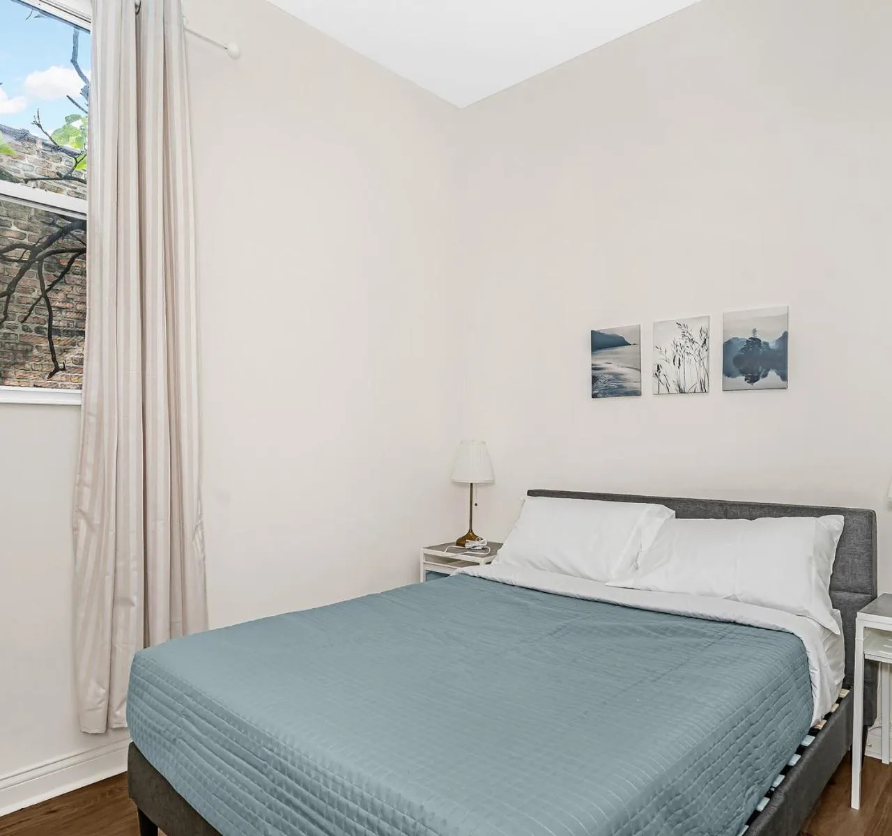 Bedroom, Bed in Spacious 5-BR Apt next to transit Free Parking