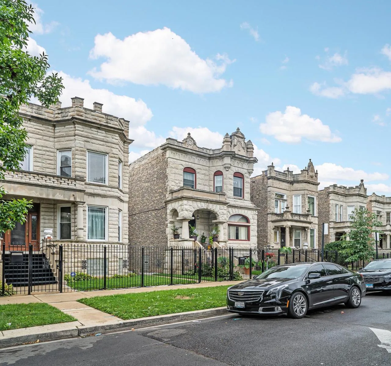 Street view in Spacious 5-BR Apt next to transit Free Parking