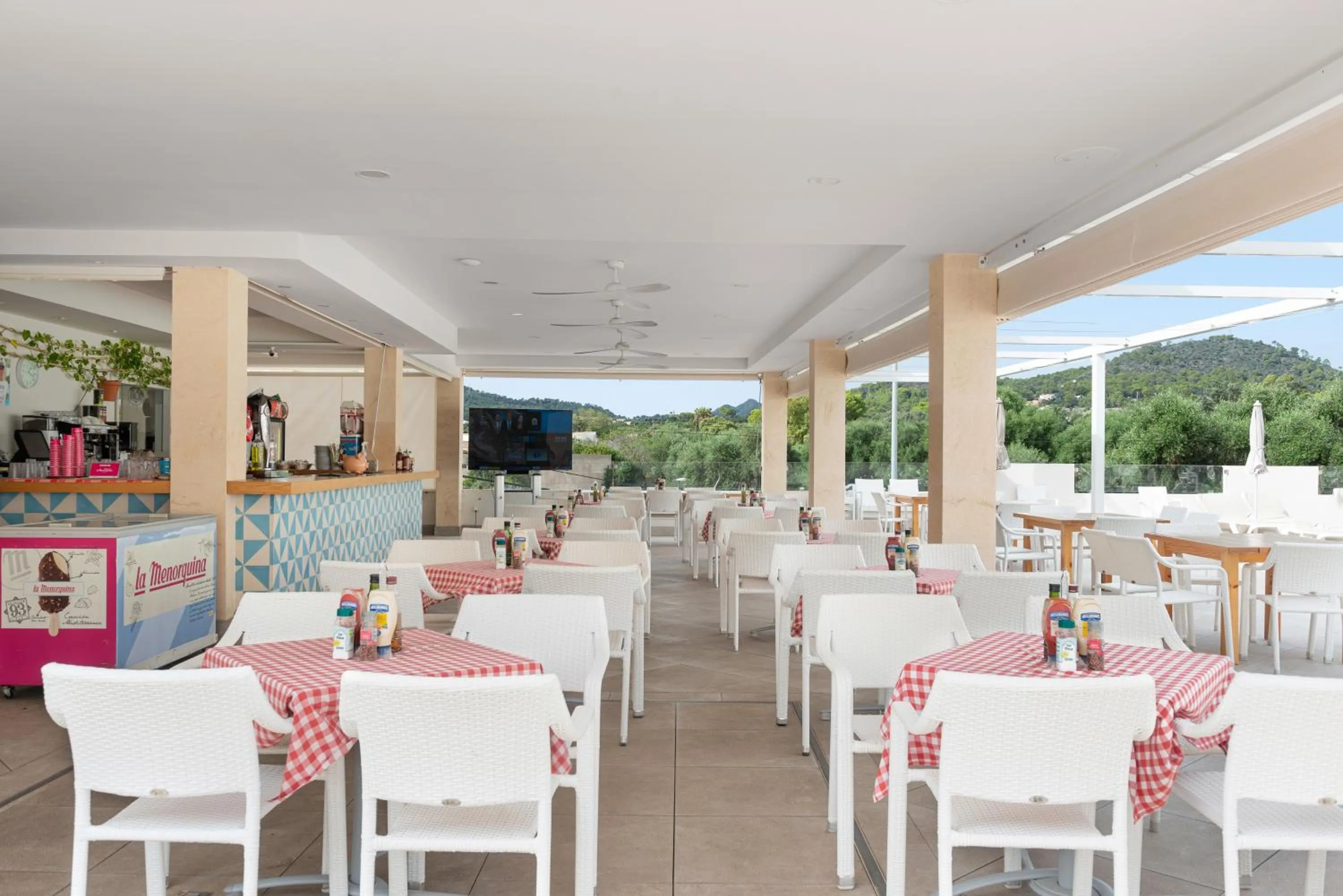 Restaurant/places to eat in Hotel Cala Bona