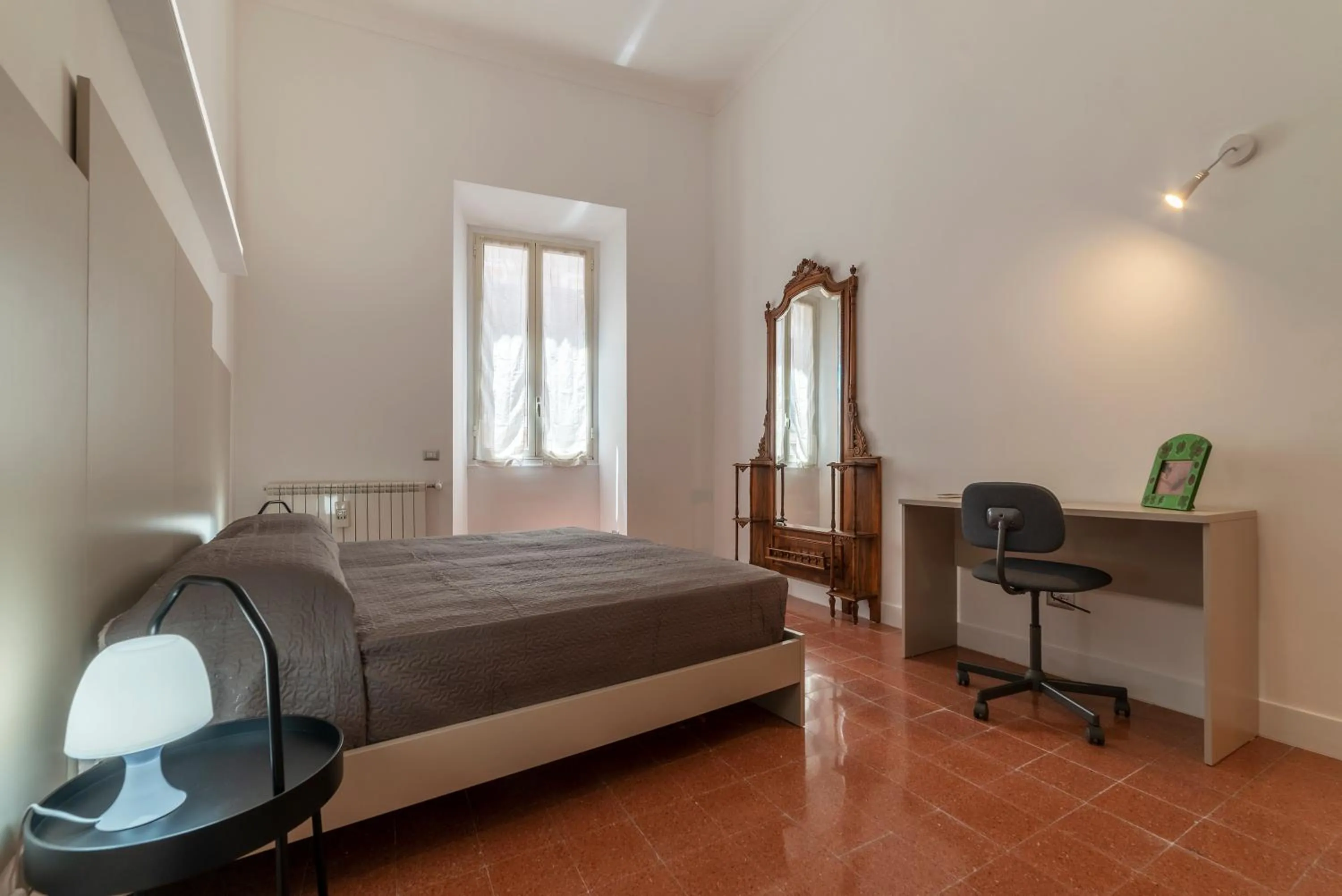 Bedroom, Bed in Largo di Torre Argentina Apartment