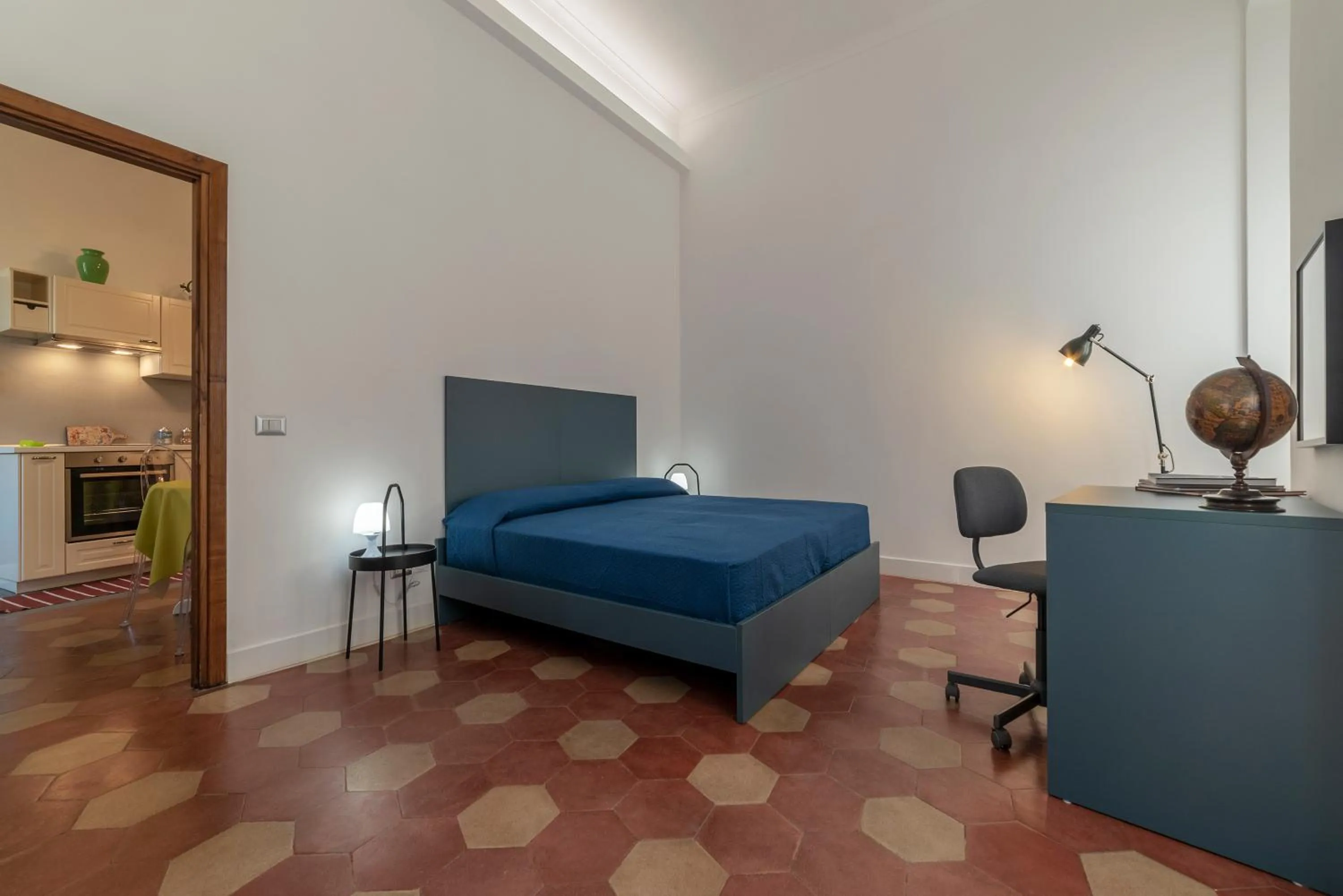 Bedroom, Bed in Largo di Torre Argentina Apartment