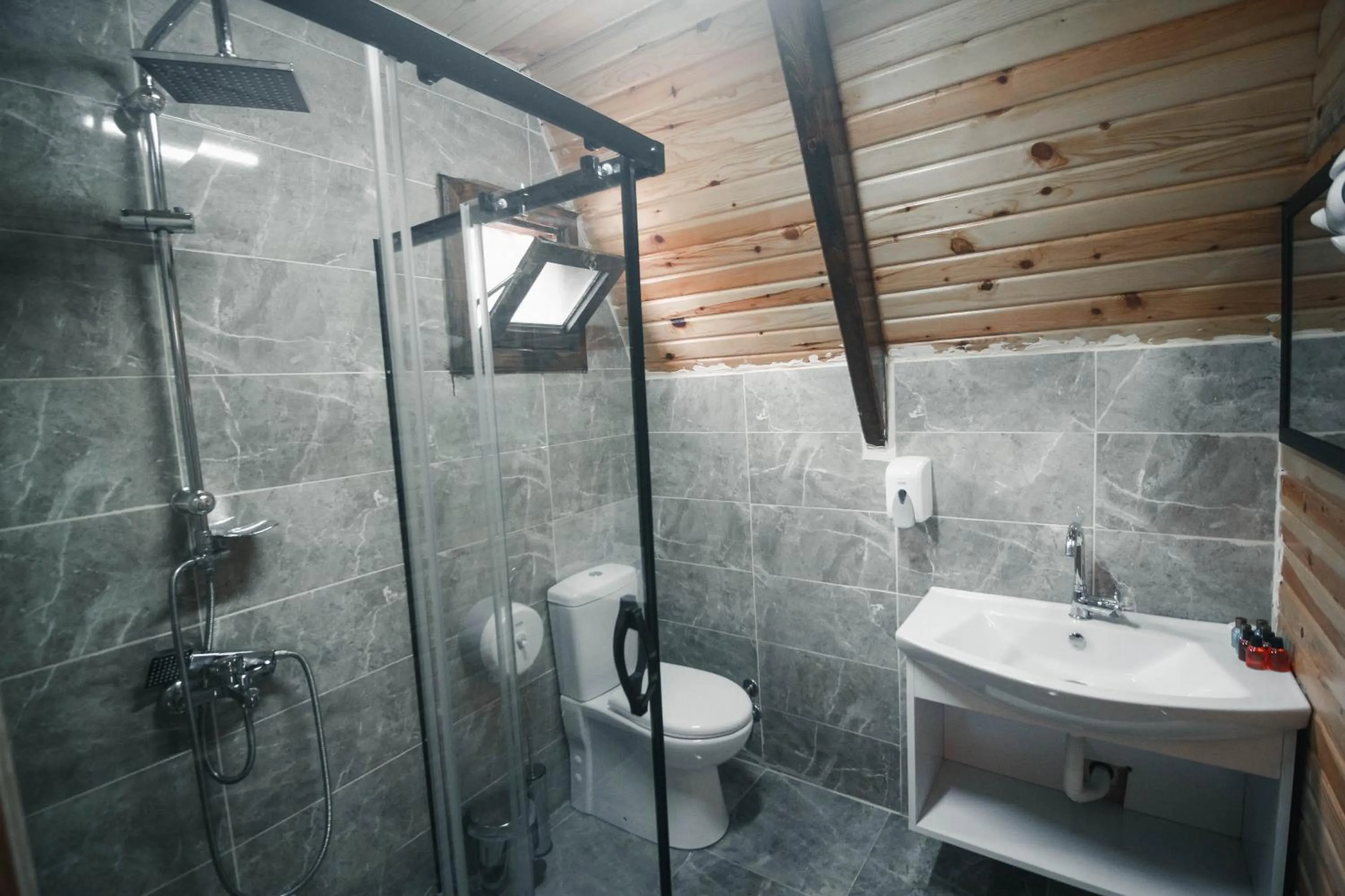 Bathroom in Oce Bungalow