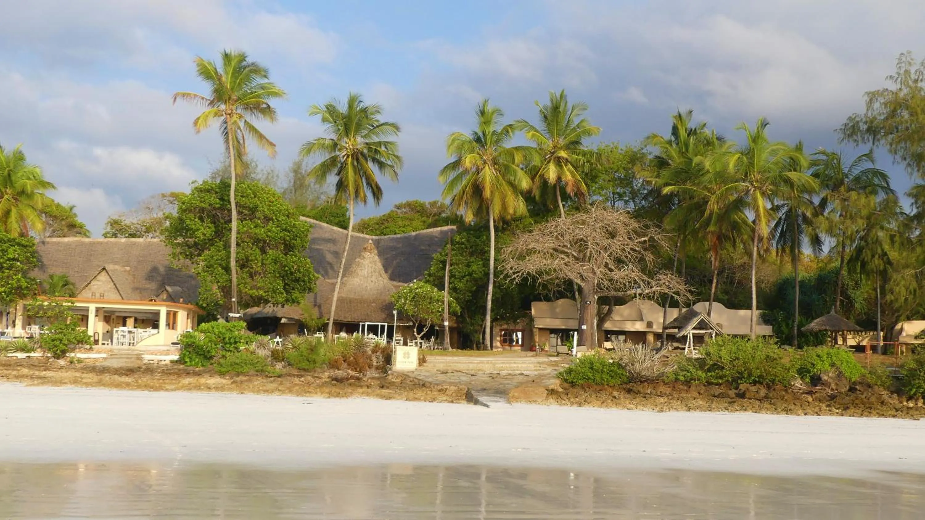 Property building in Eleven Pearl Boutique Hotel & Spa