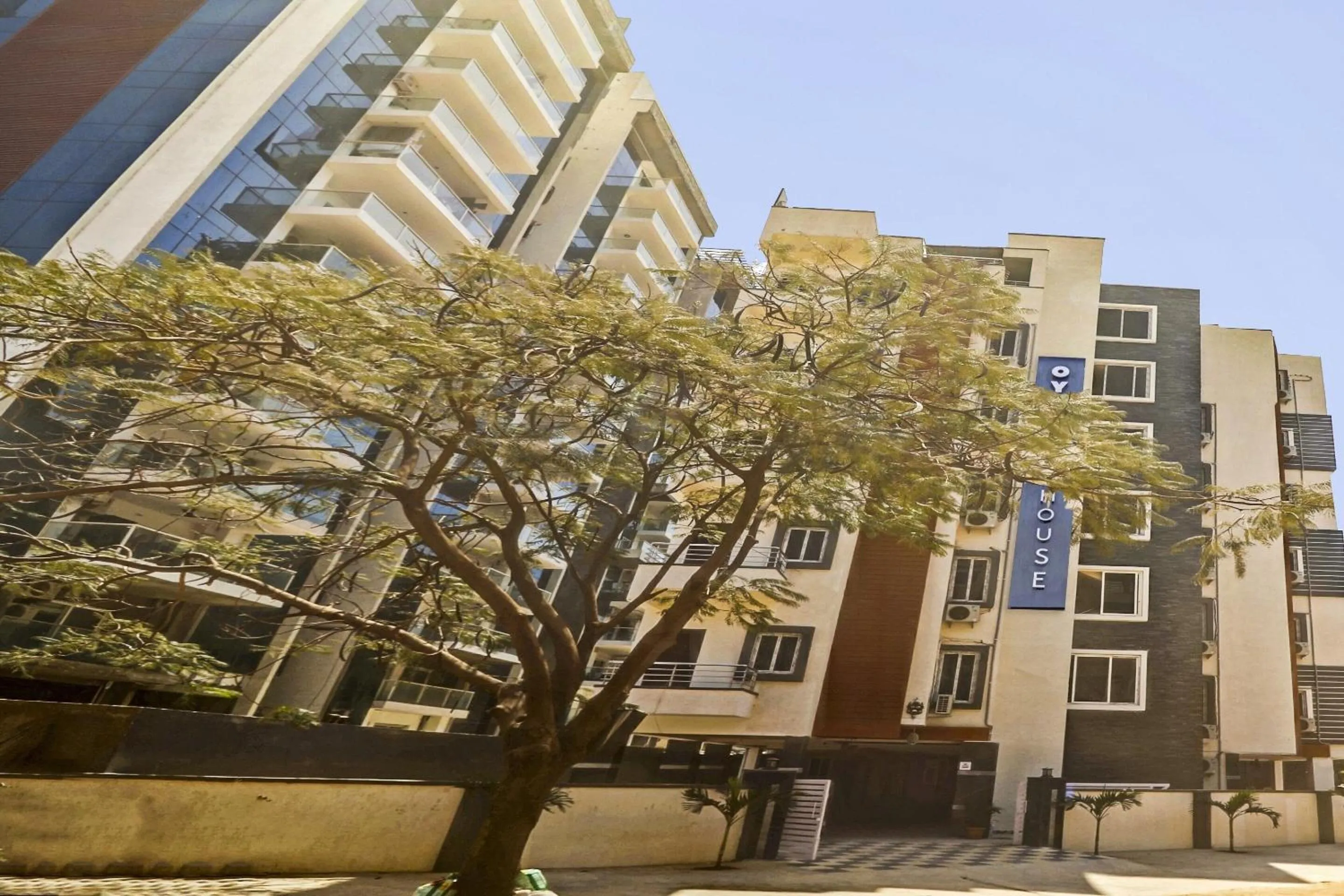 Facade/entrance in Collection O White House Near KIMS Kondapur