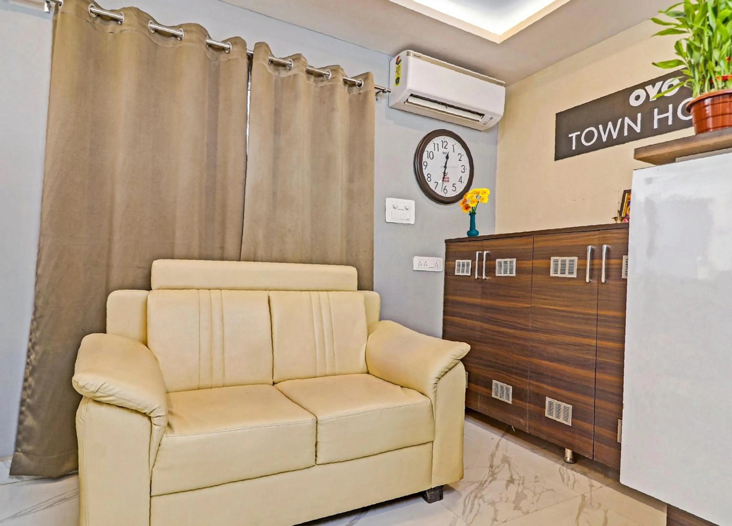 Lobby or reception in Collection O White House Near KIMS Kondapur