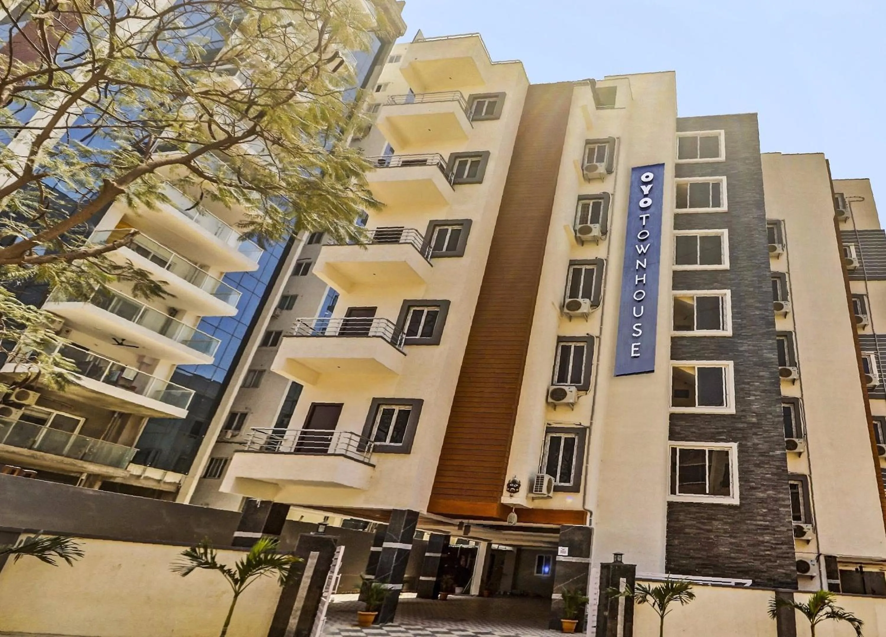 Facade/entrance in Collection O White House Near KIMS Kondapur