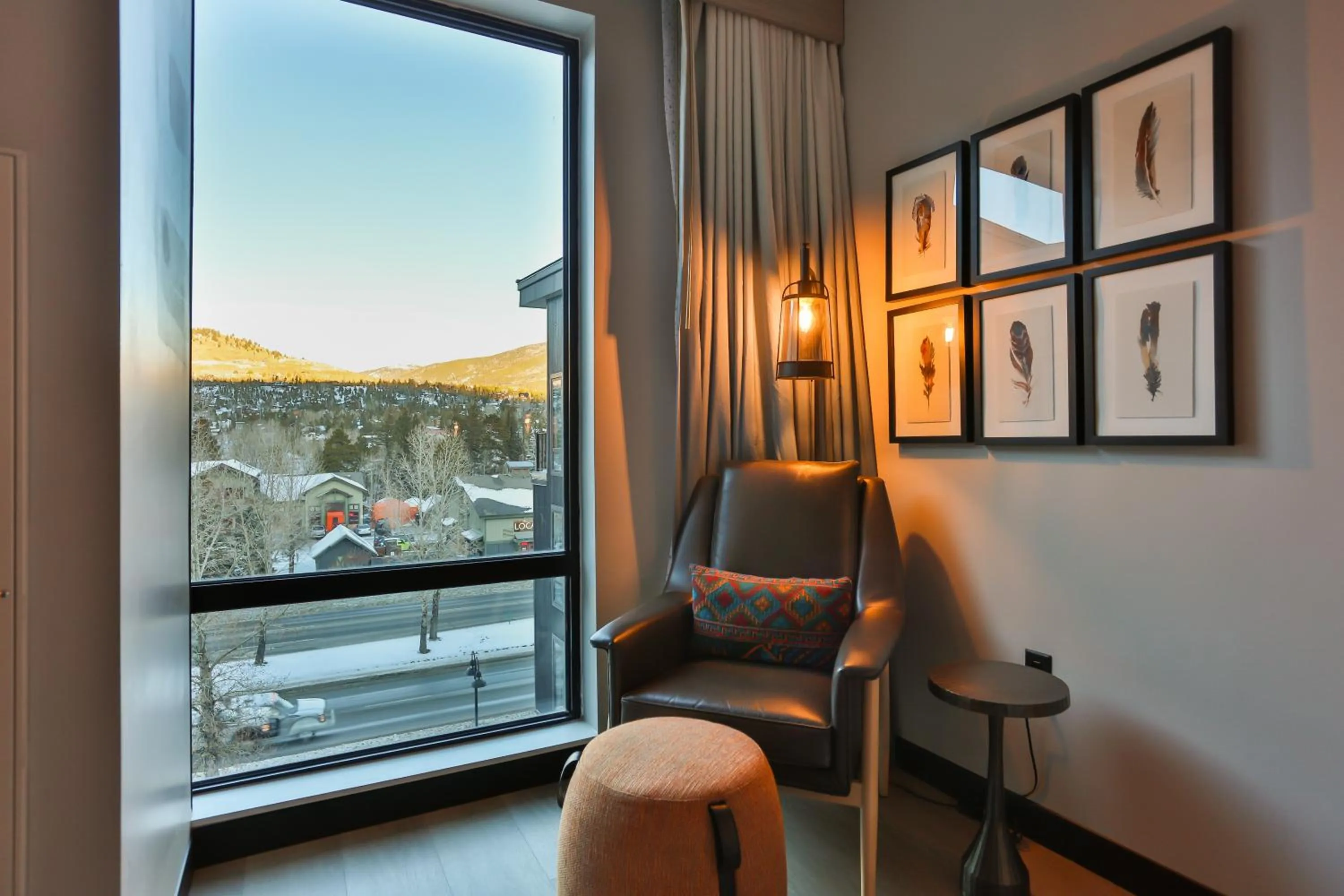 Seating area in Hotel Indigo - Silverthorne by IHG