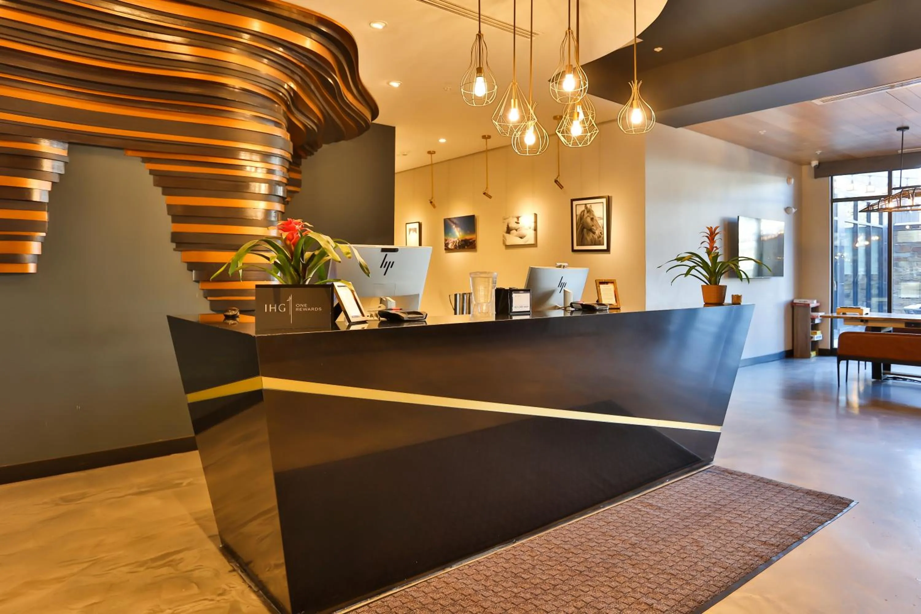 Lobby or reception in Hotel Indigo - Silverthorne by IHG