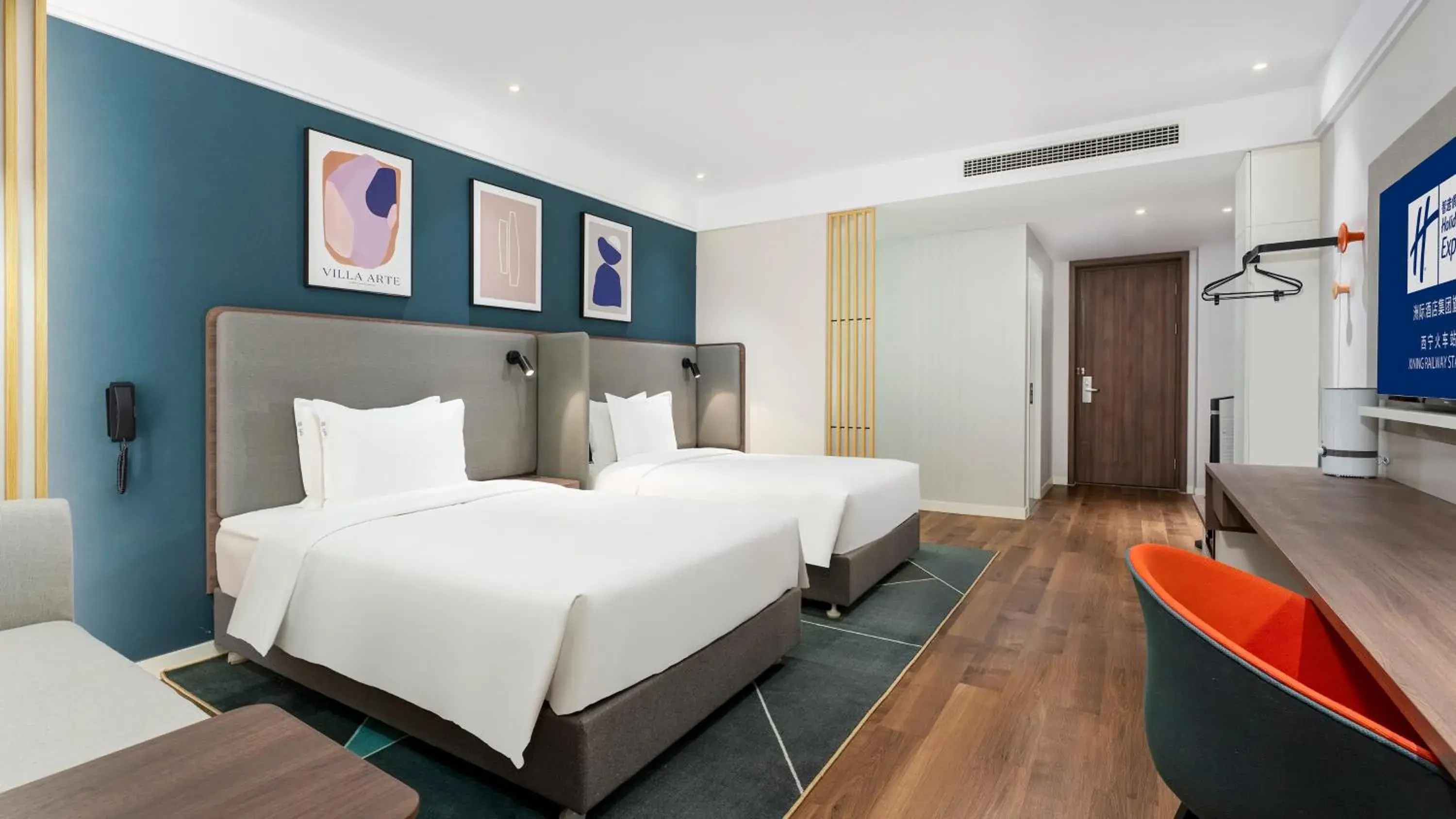 Standard Twin Room with River View in Holiday Inn Express Xining Railway Station by IHG Standard Twin Room with River View in Holiday Inn Express Xining Railway Station by IHG