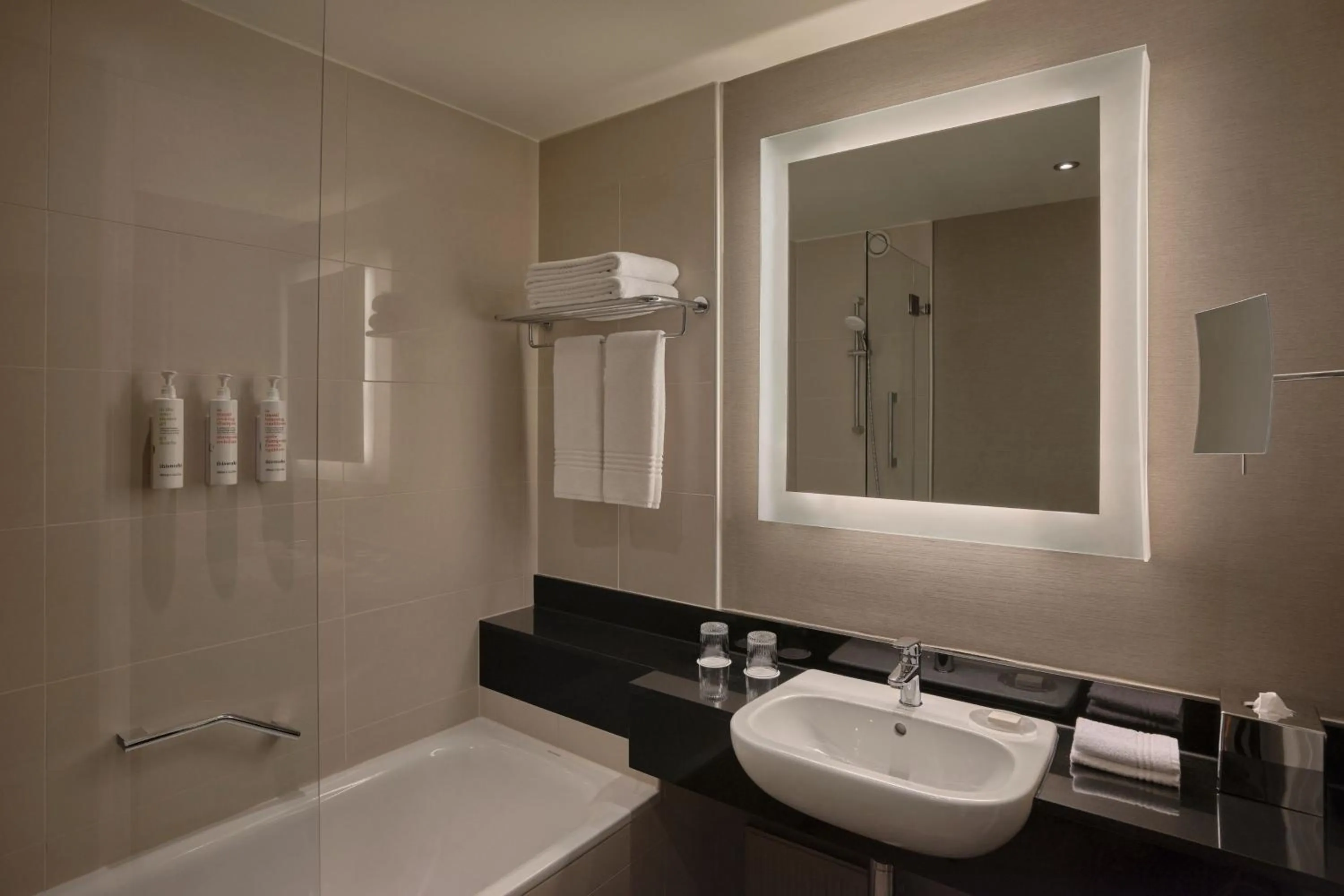 Bathroom in Budapest Marriott Hotel