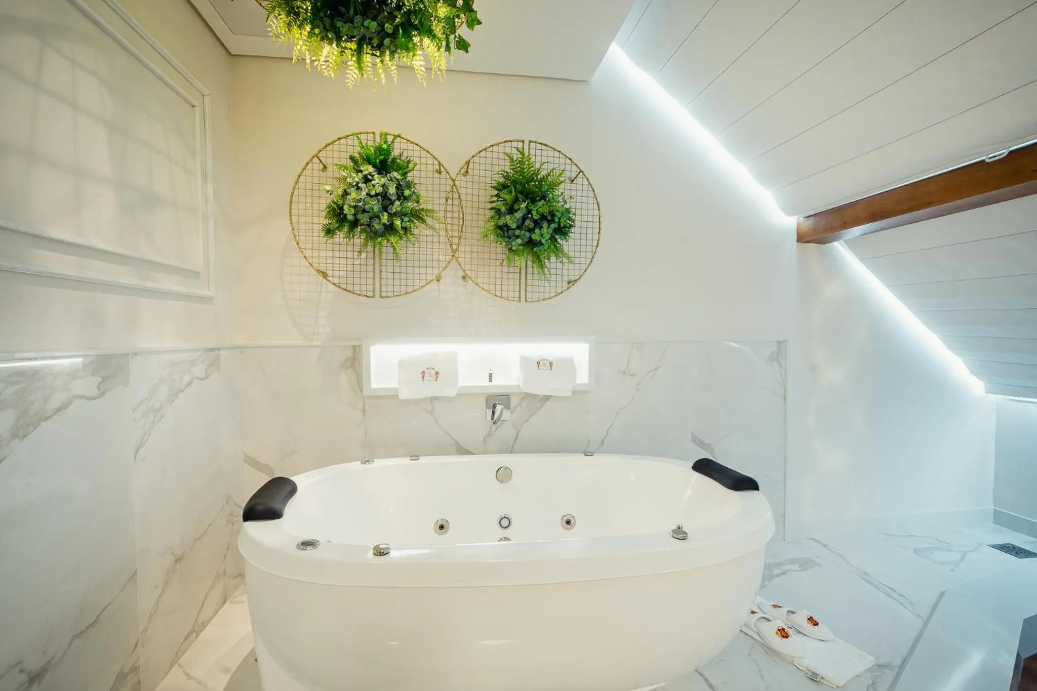 Hot Tub in Hotel e Restaurante GIRATÓRIO RF Vision - A melhor vista 360 de Gramado