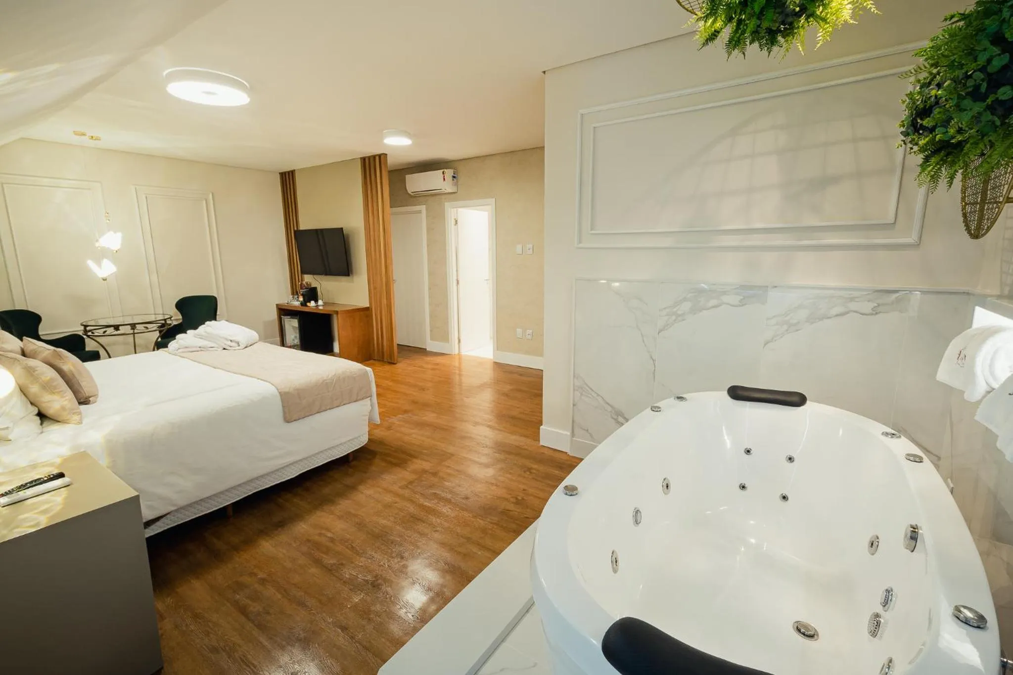 Bed in Hotel e Restaurante GIRATÓRIO RF Vision - A melhor vista 360 de Gramado