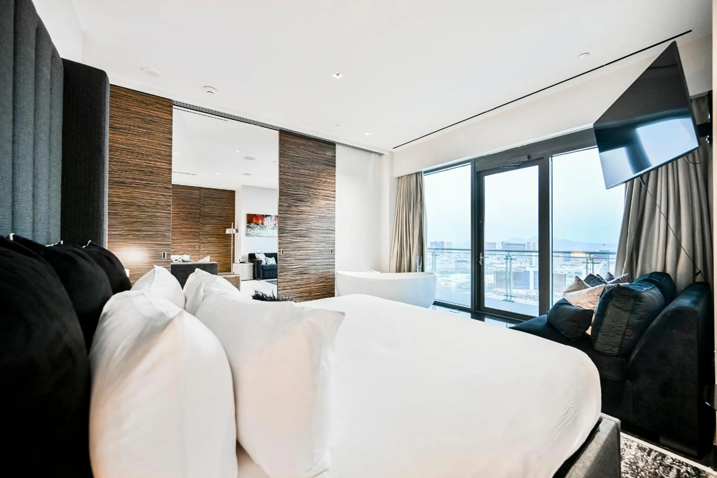 Bedroom, Bed in StripViewSuites at Palms Place