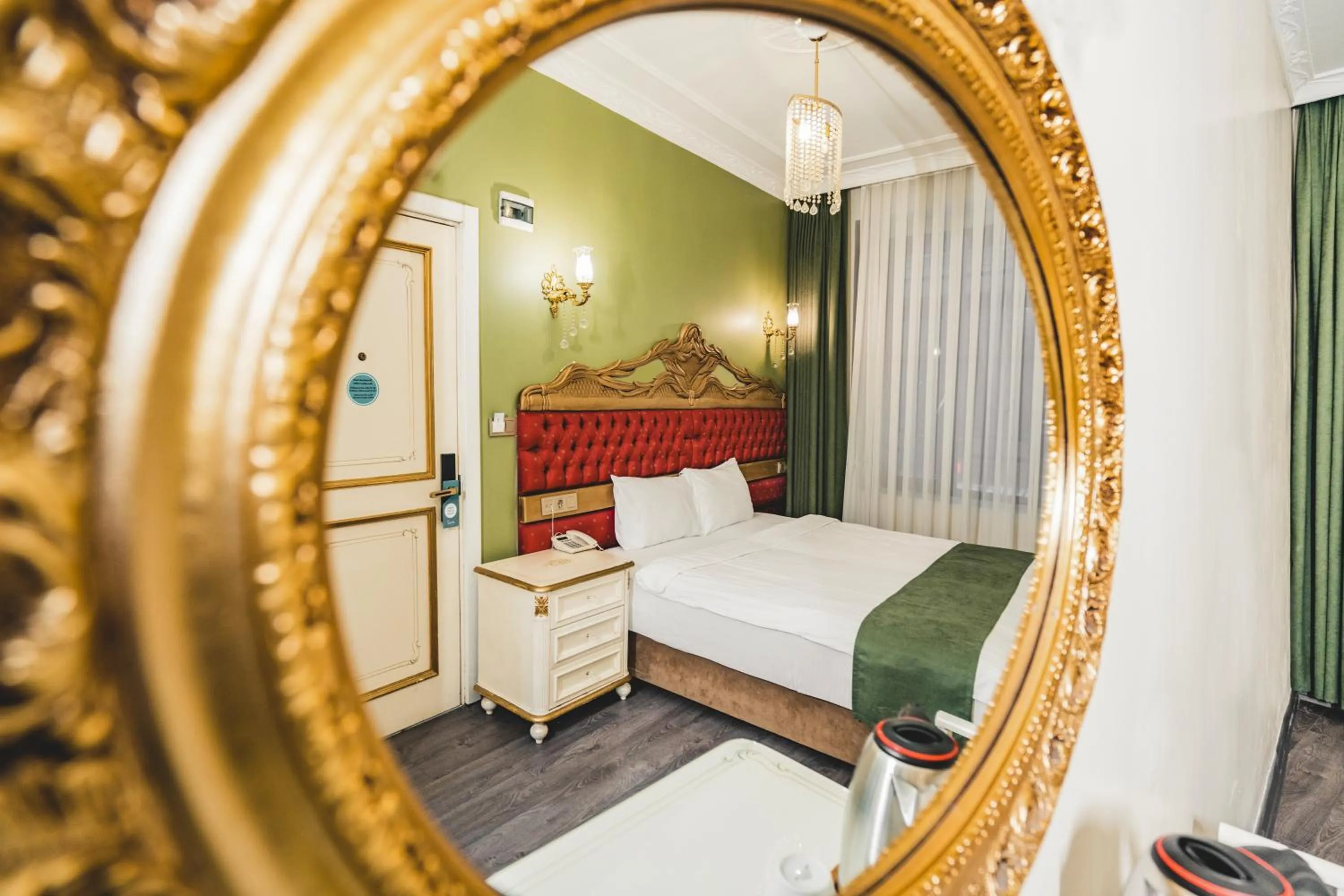 Bed in Hotel Fresia Istanbul