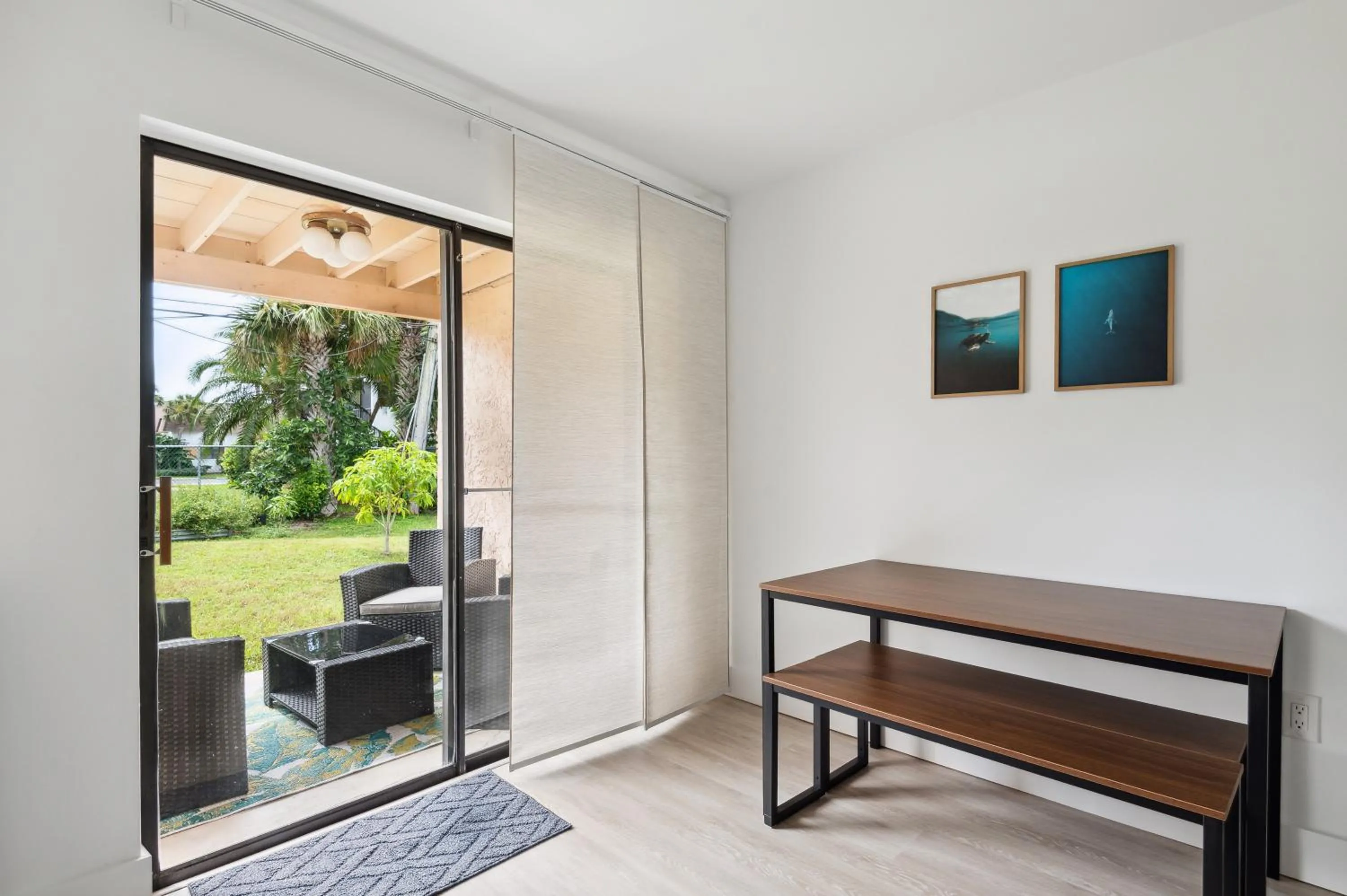 Patio in Amazing 2 Bedroom Townhouse near beach