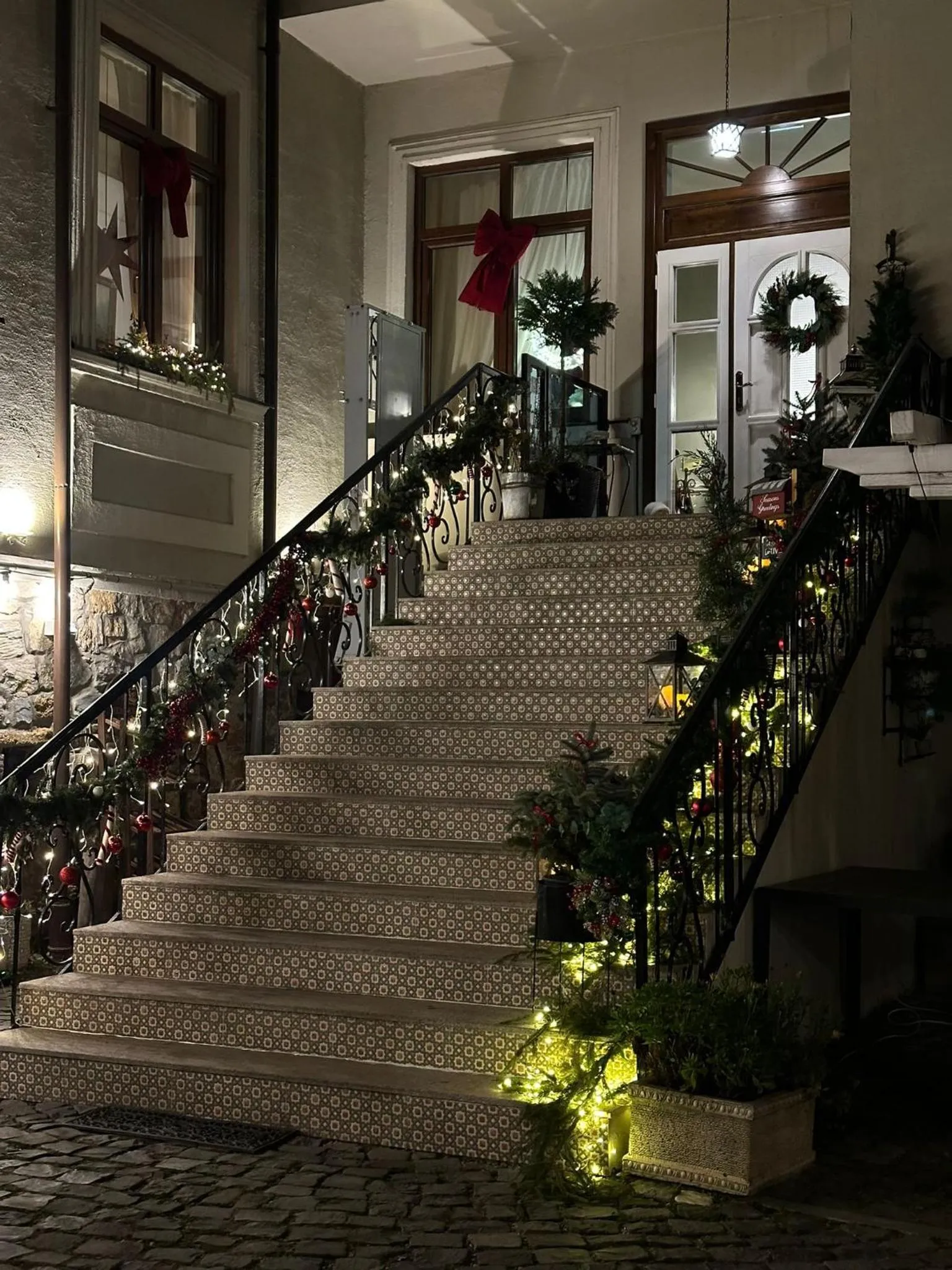 Facade/entrance in La Fontaine