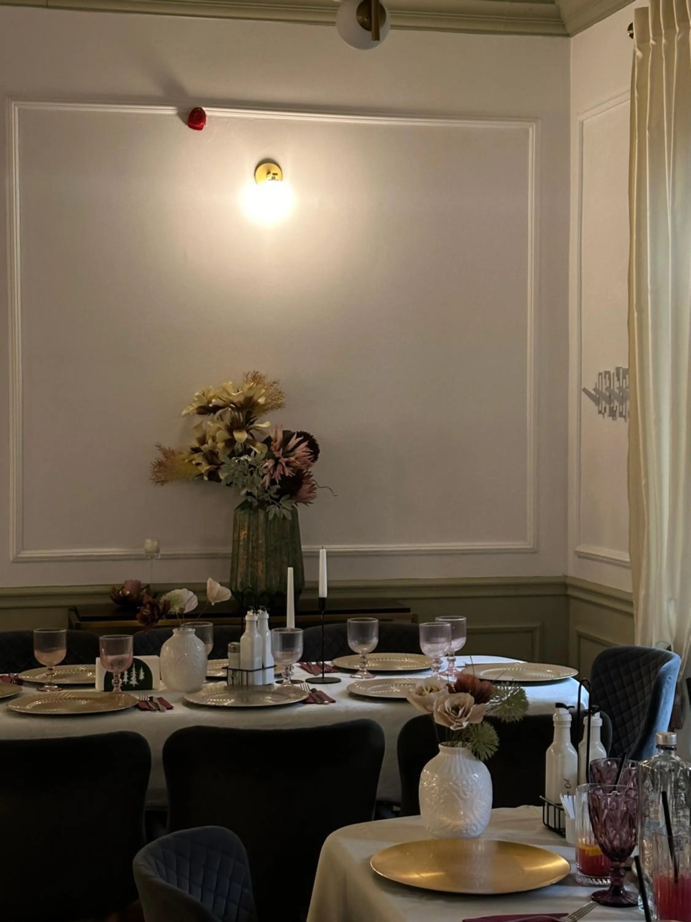 Restaurant/places to eat in La Fontaine