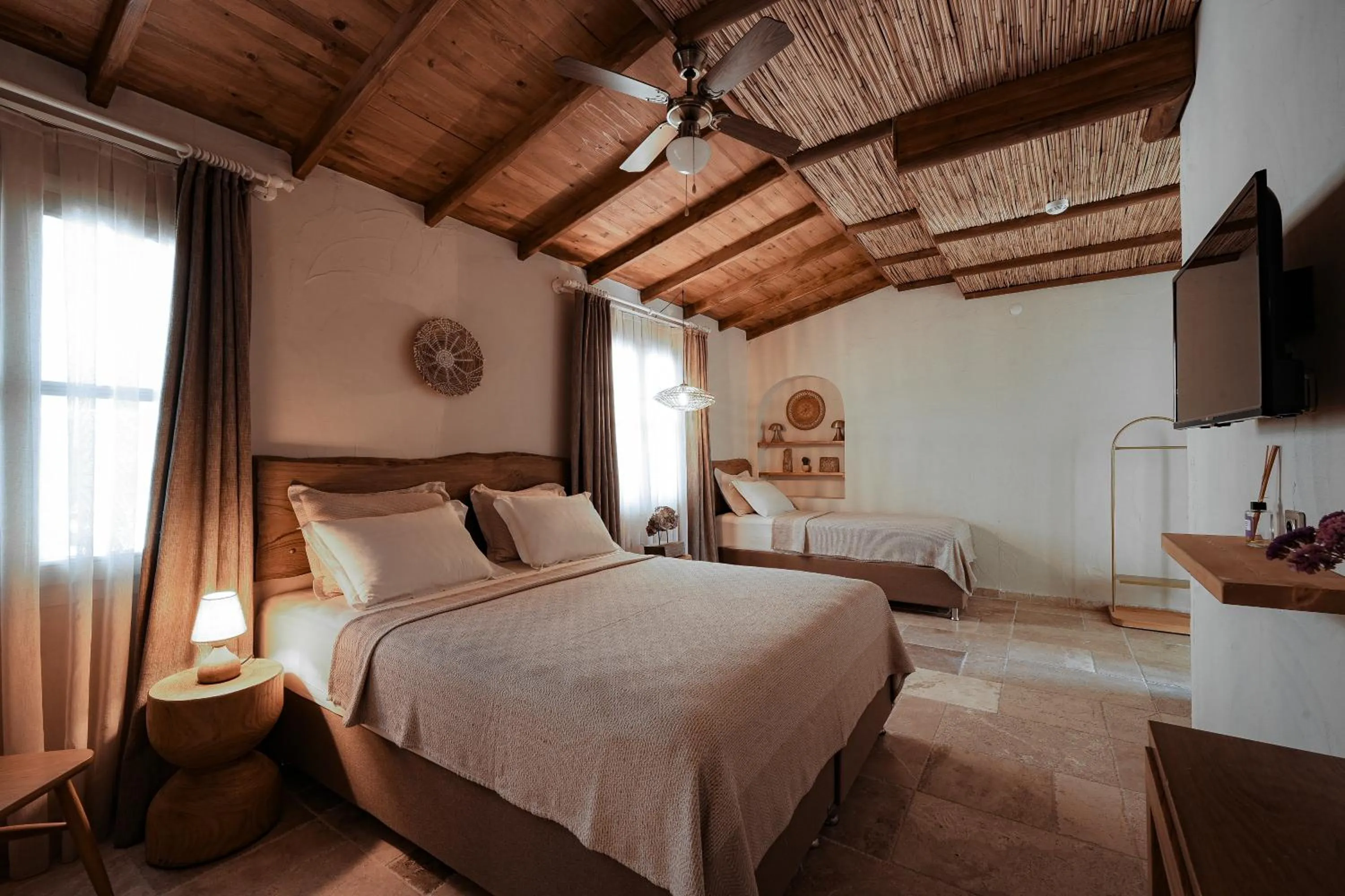 Bed in Lika Alacati