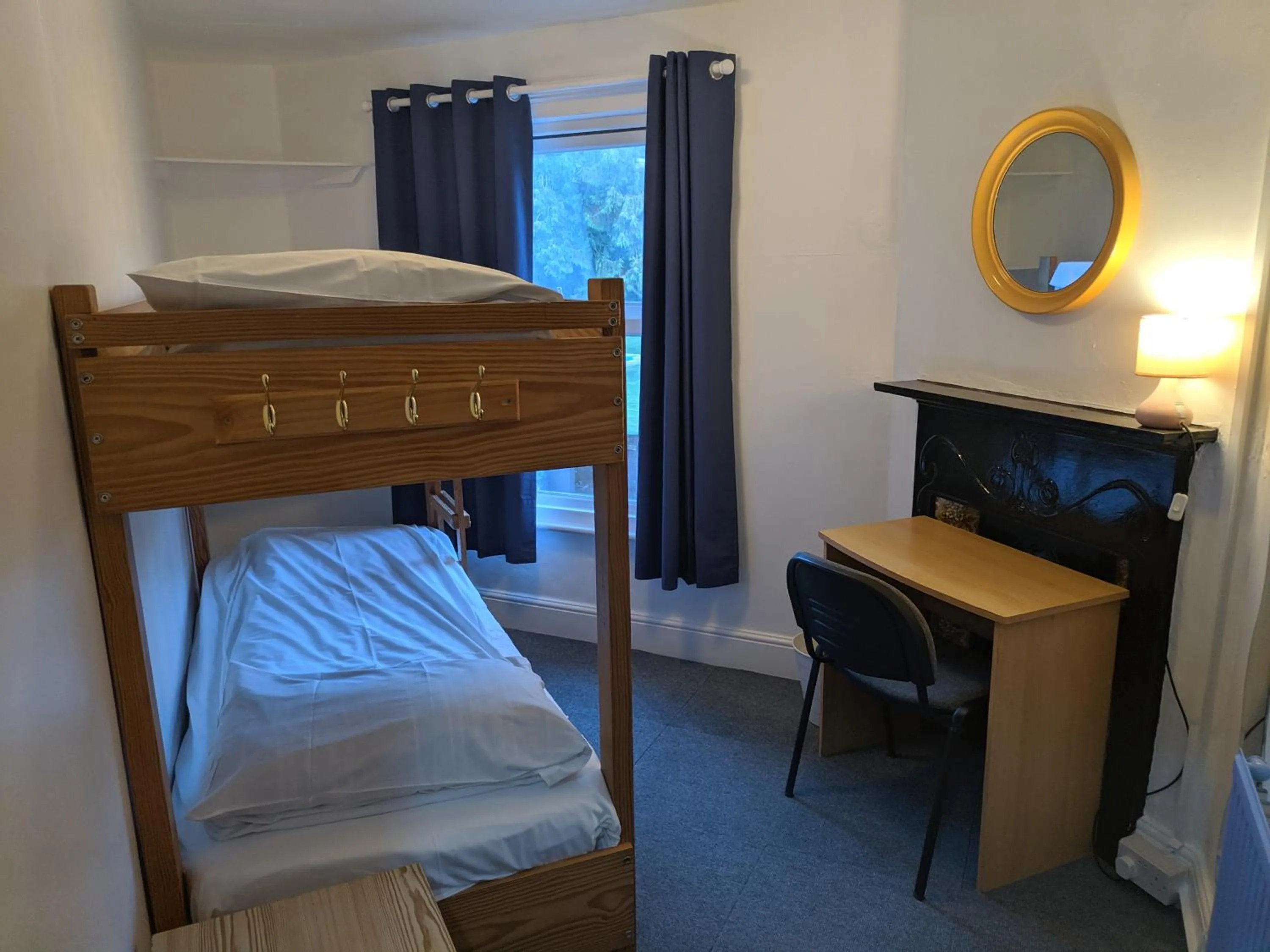 Bed in HARLOW INTERNATIONAL HOSTEL