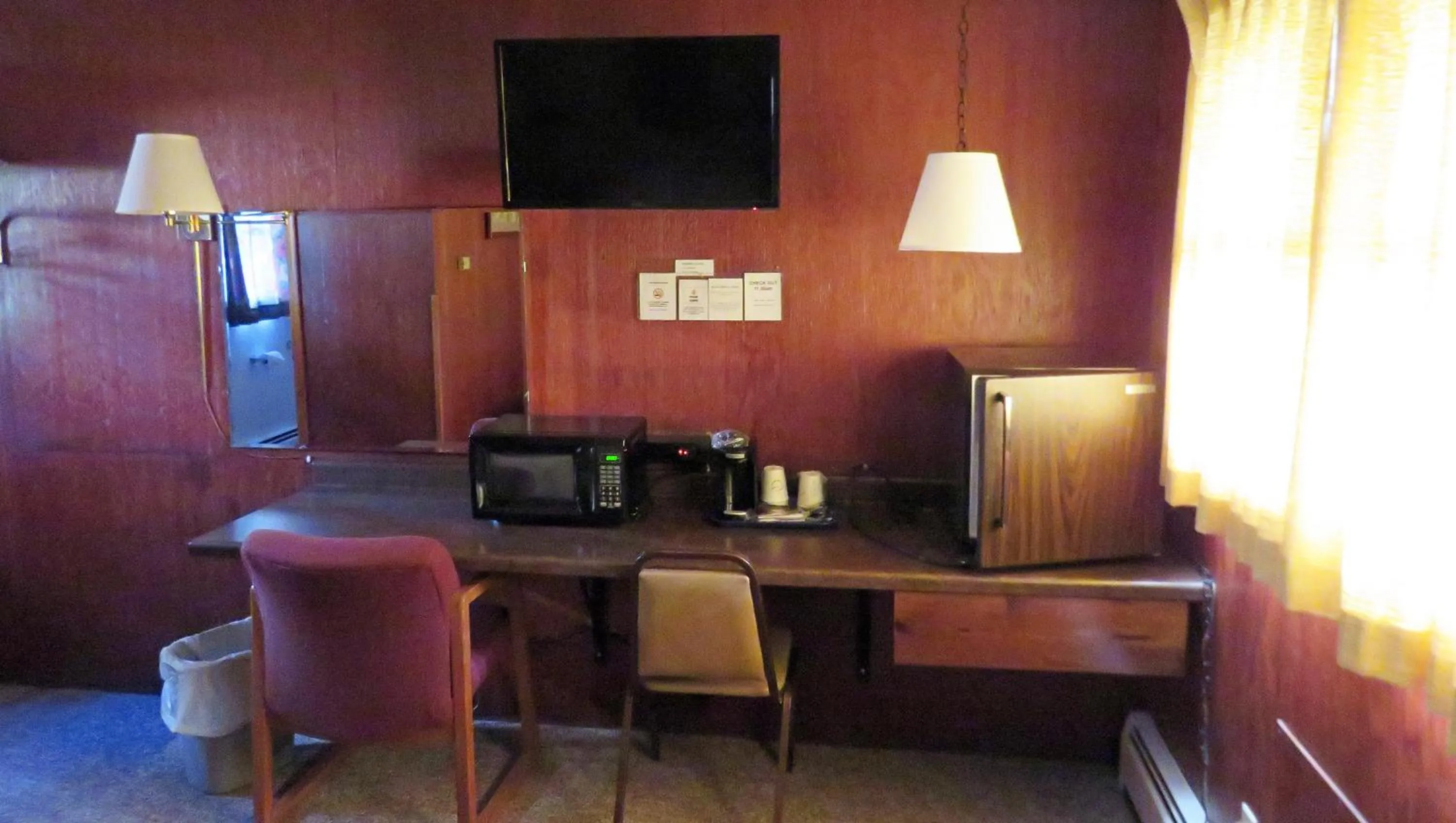 Photo of the whole room in Indianhead Ironwood Hotel