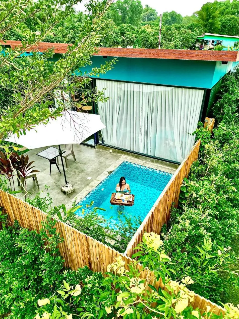 Pool view in Damnak Borey Resort