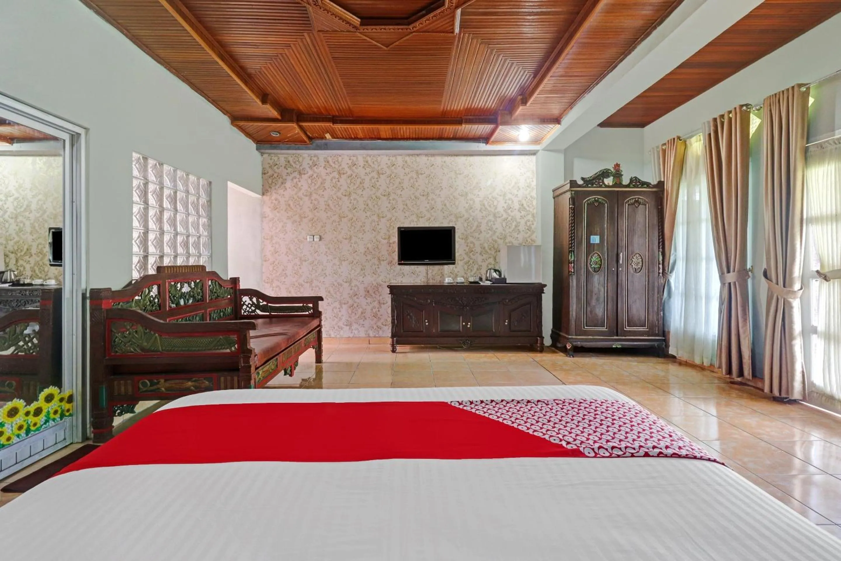 Bedroom, Bed in OYO Life 11350O Hotel R Cantika Syariah