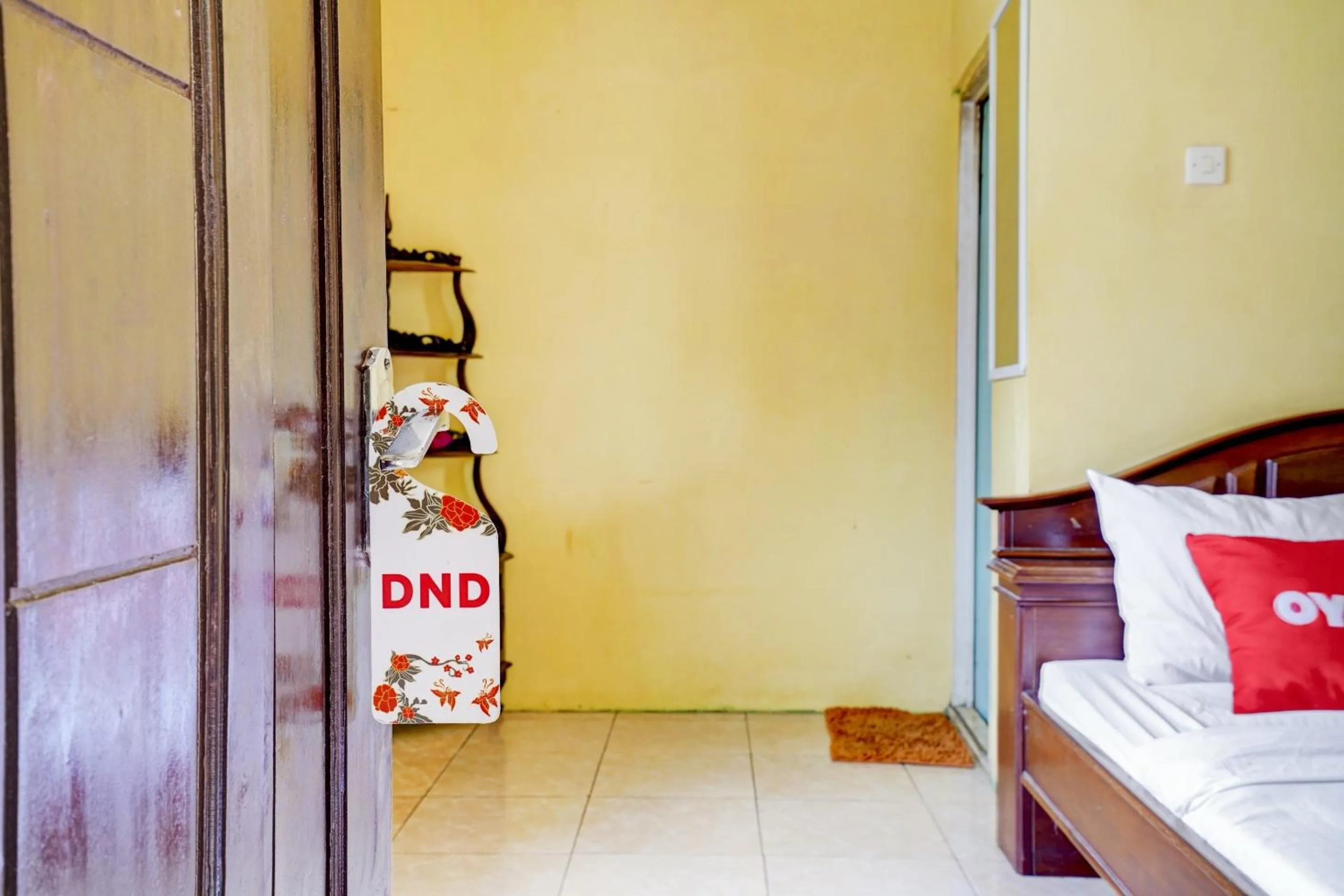 Bedroom, Bed in Hotel O Wisma Al-fahmi Syariah