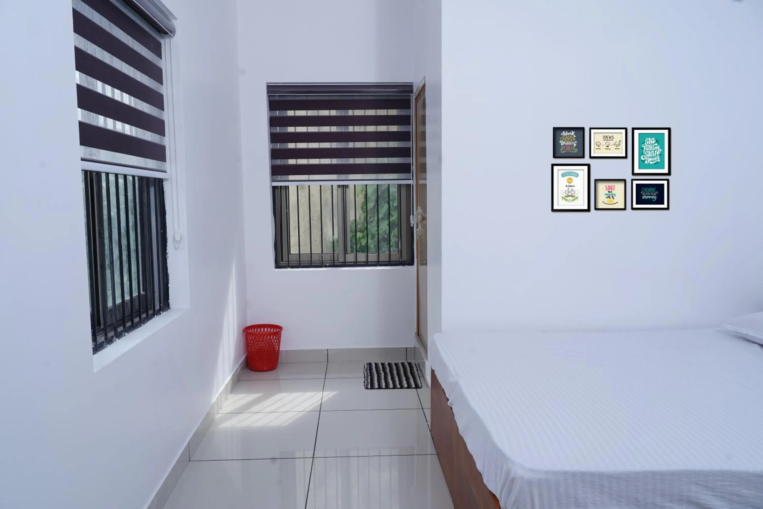 Bedroom, Bed in THEKKUMPURAM RESIDENCY