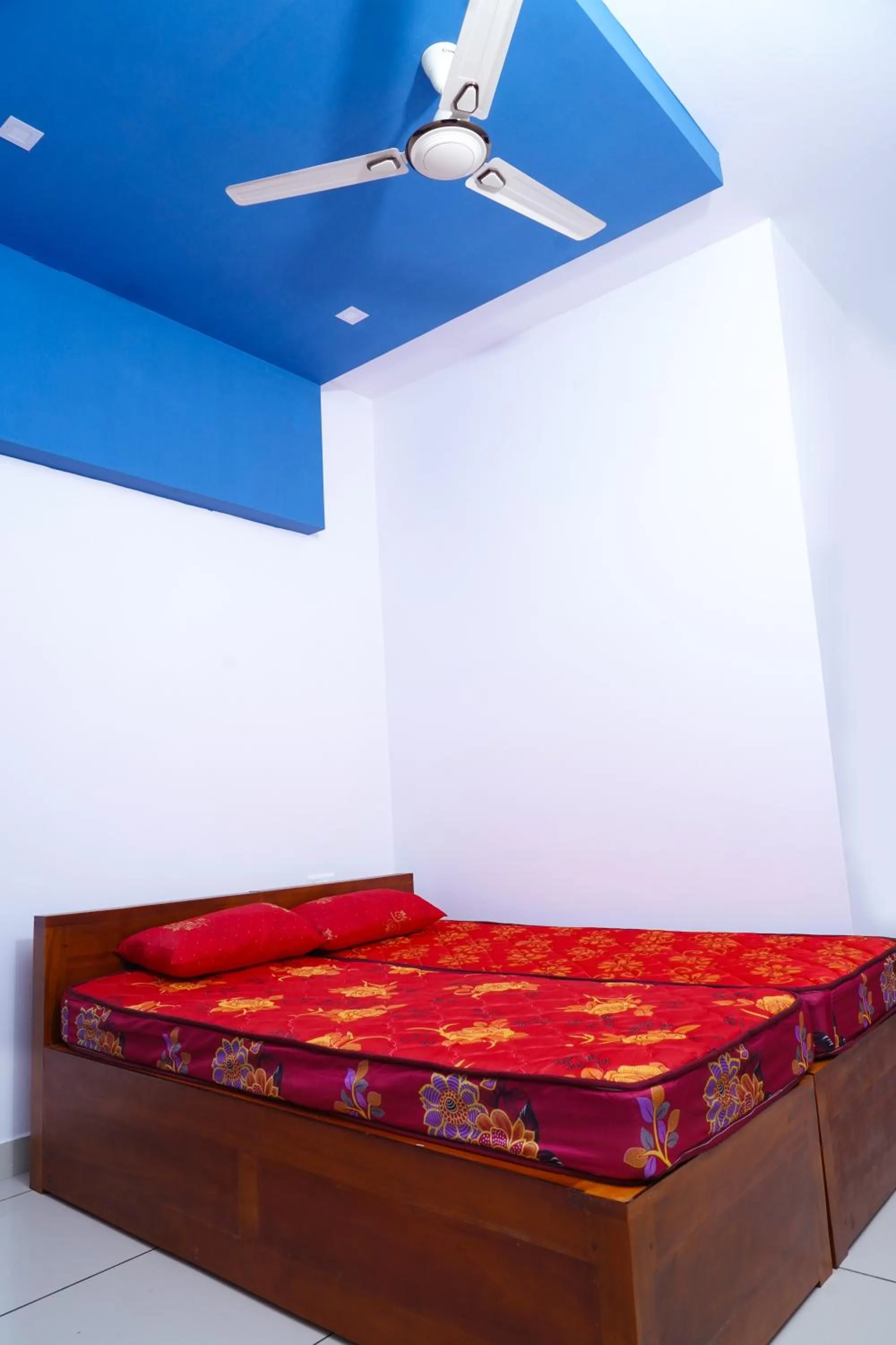 Bedroom, Bed in THEKKUMPURAM RESIDENCY